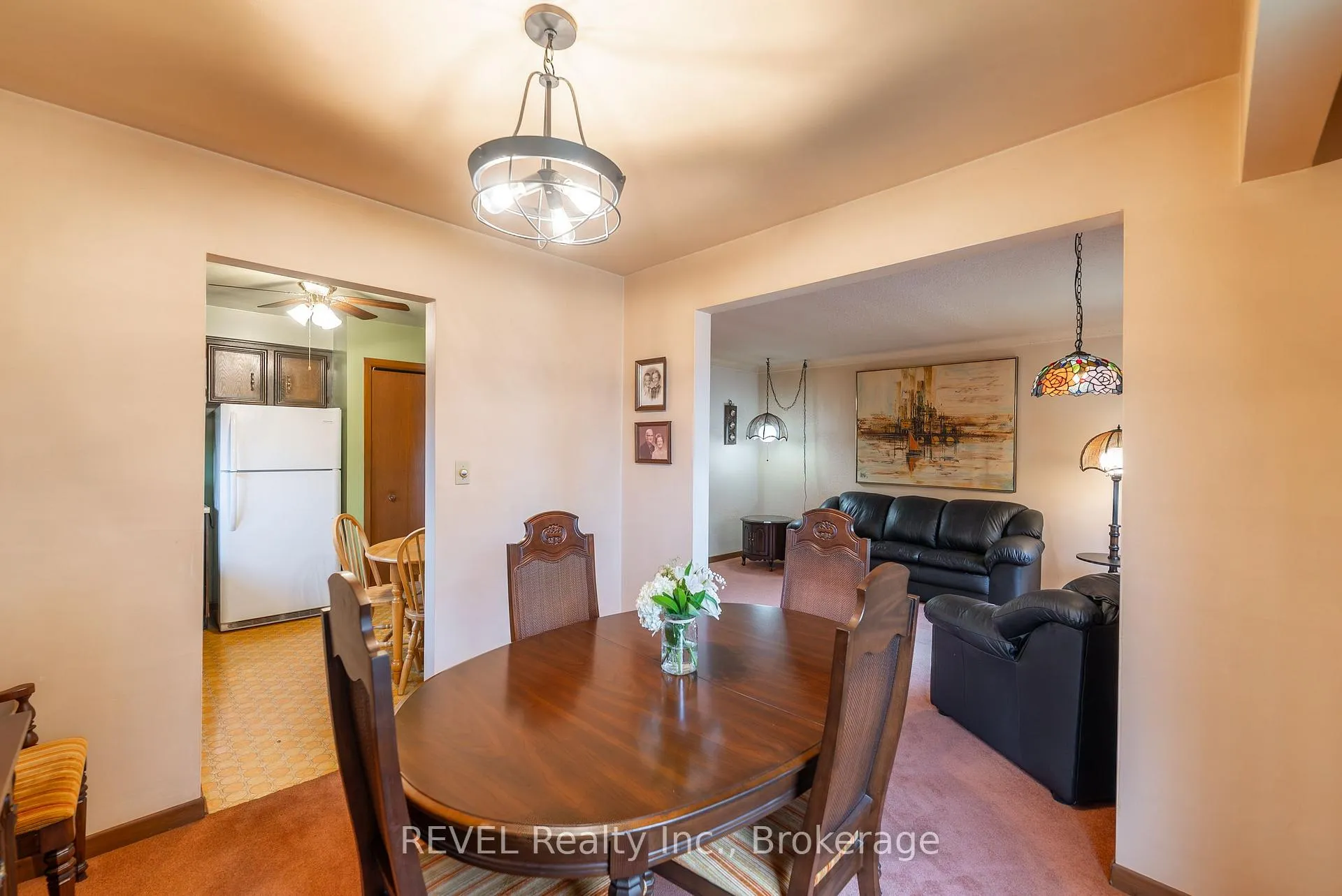 Photo 13 of 7984 Thorton Street, Niagara Falls, Ascot — HOMEH