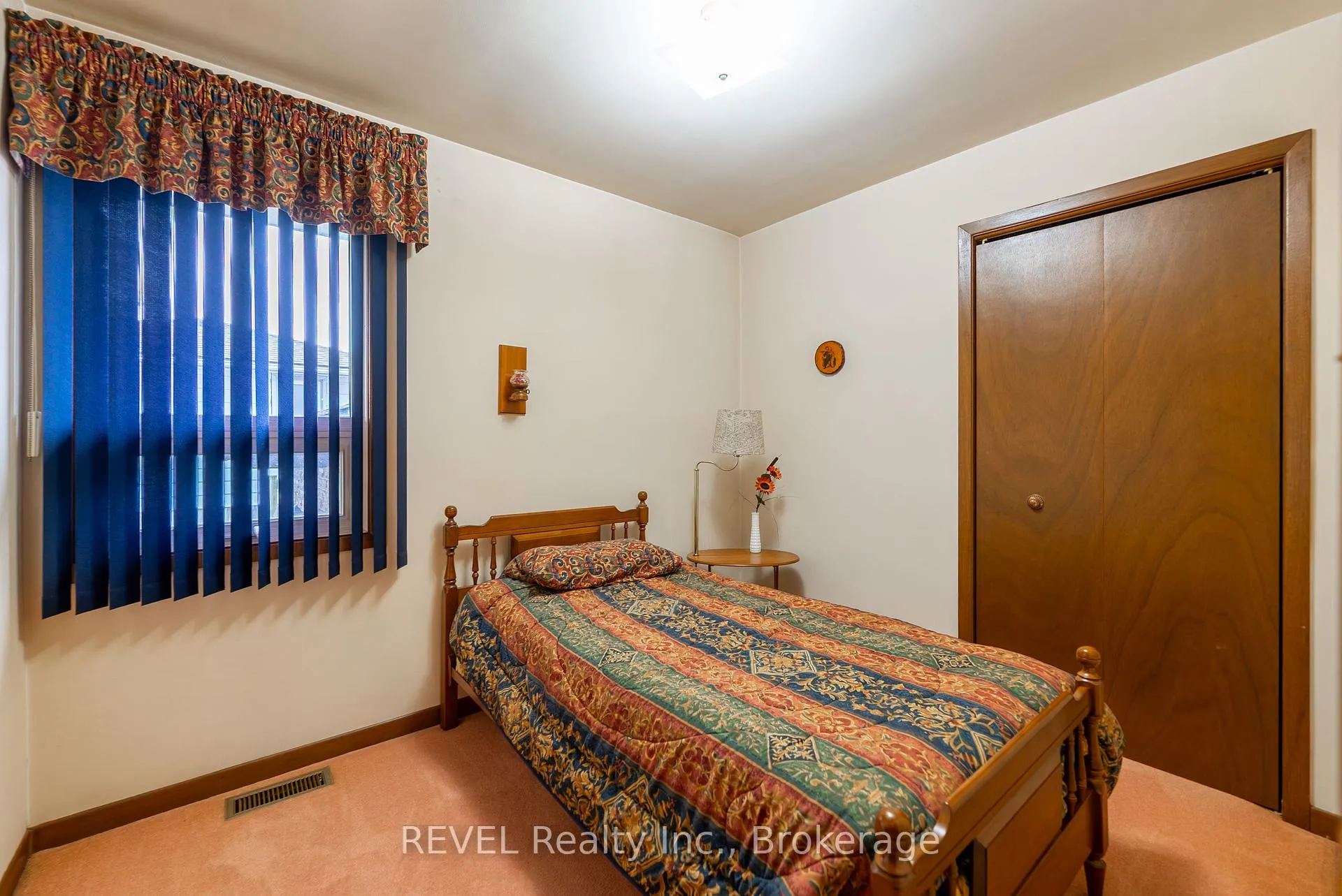 Photo 21 of 7984 Thorton Street, Niagara Falls, Ascot — HOMEH