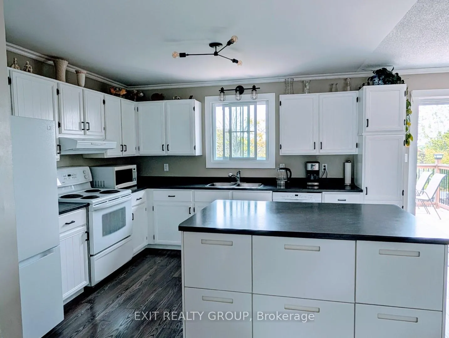 Photo 6 of 33 Bleeker Avenue, Quinte West, Trenton Ward — HOMEH