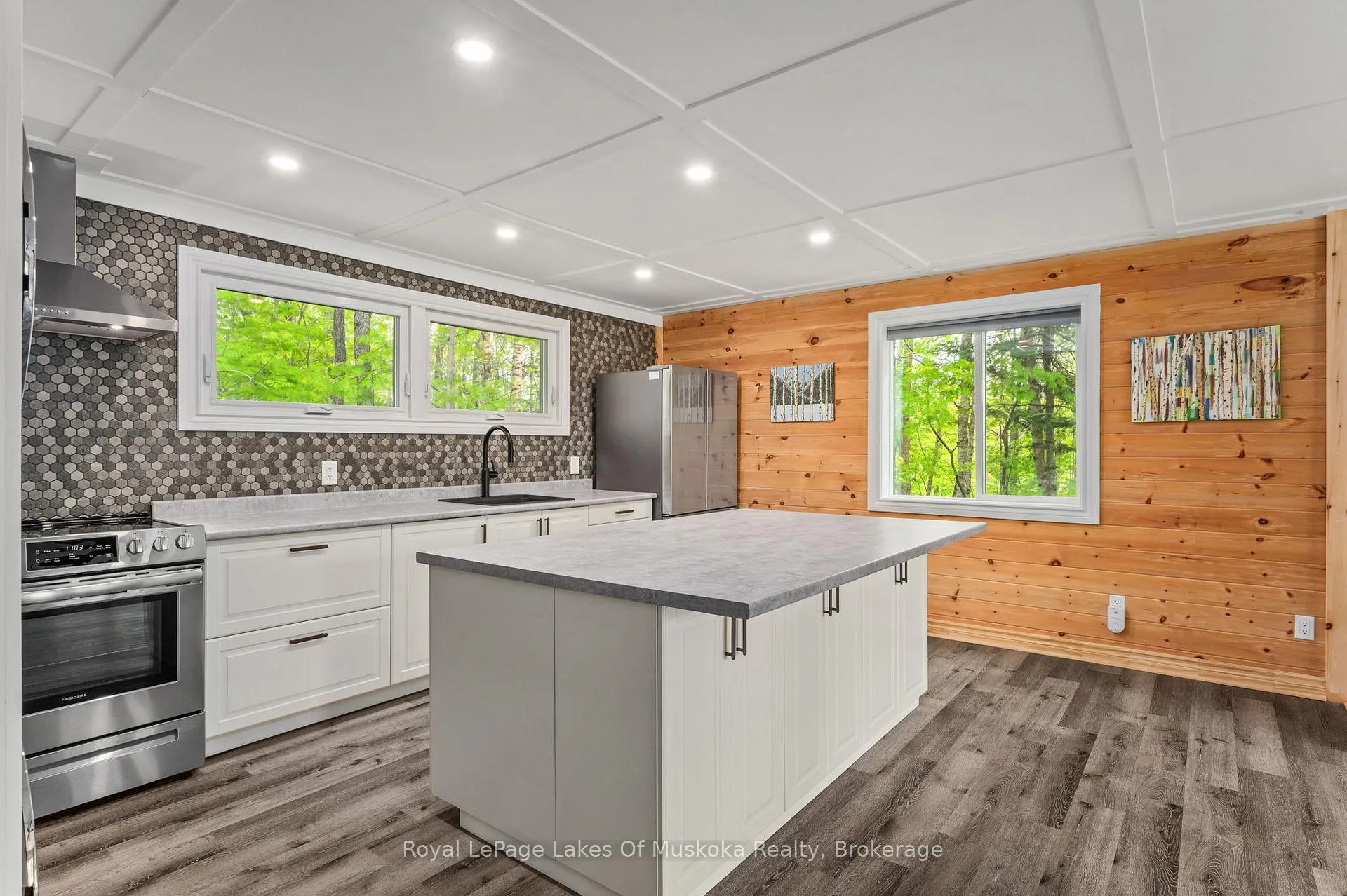 Photo 4 of 65 Victoria Street, Magnetawan — HOMEH