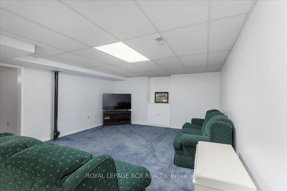 Photo 31 of 38 Chipperfield Crescent, Whitby, Pringle Creek — HOMEH