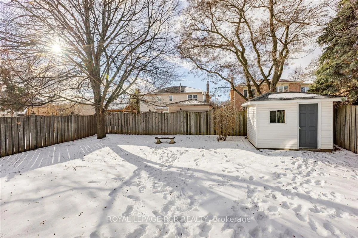 Photo 33 of 38 Chipperfield Crescent, Whitby, Pringle Creek — HOMEH