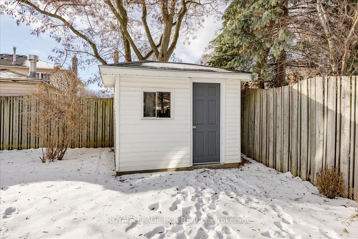 Photo 34 of 38 Chipperfield Crescent, Whitby, Pringle Creek — HOMEH