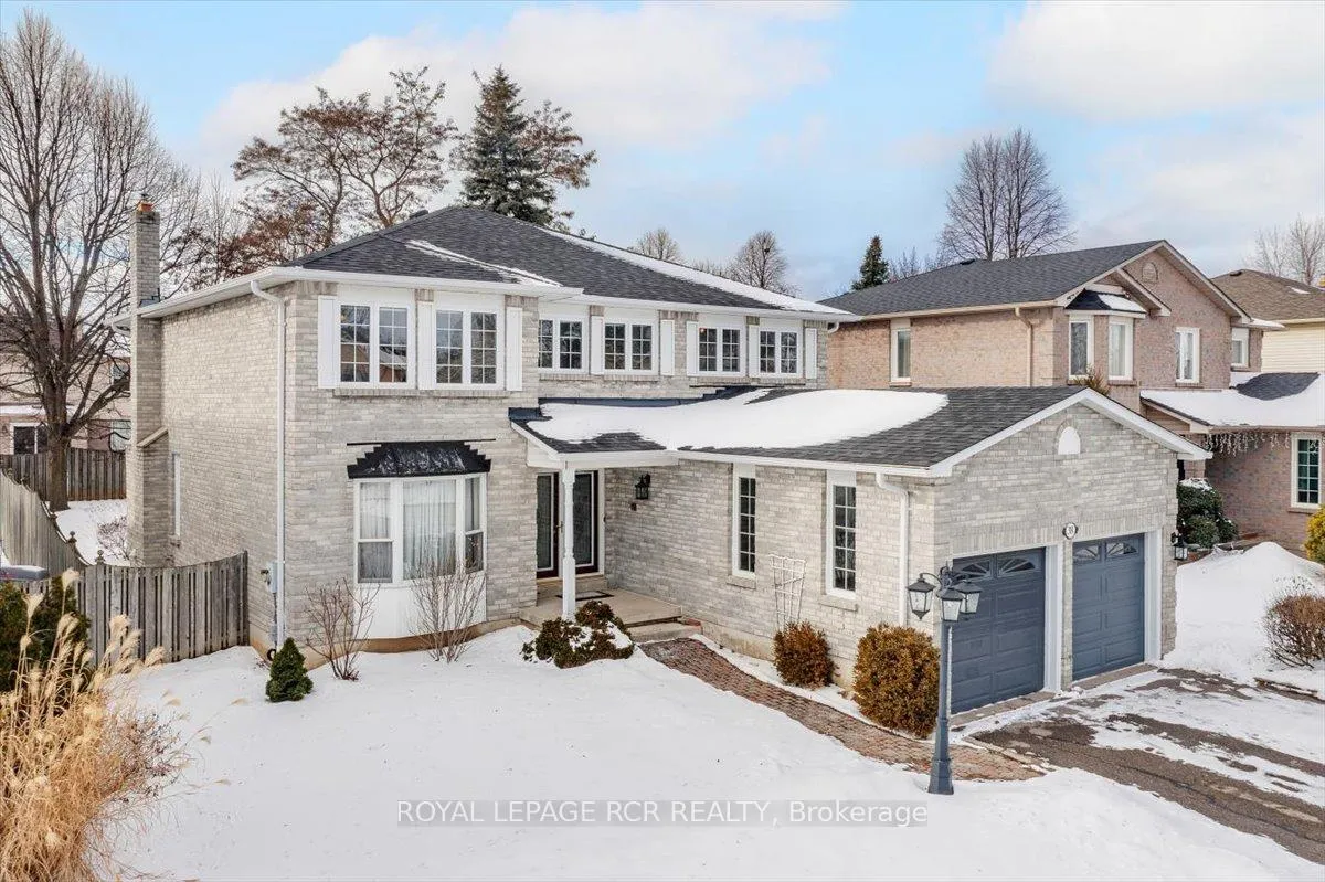 Photo 43 of 38 Chipperfield Crescent, Whitby, Pringle Creek — HOMEH