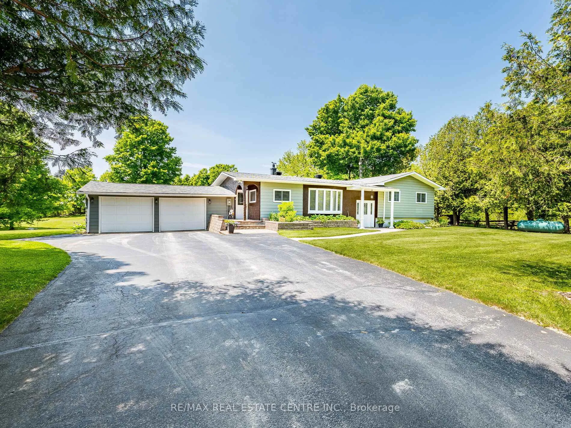 Photo 2 of 5178 Fifth Line, Erin, Rural Erin — HOMEH