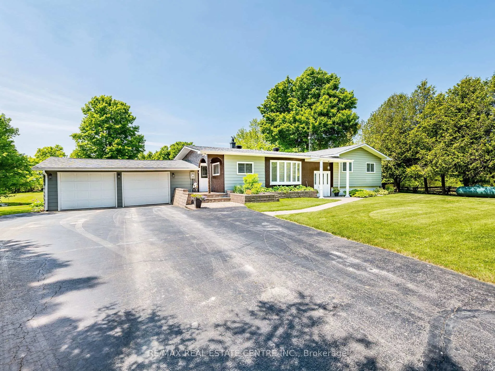 Photo 3 of 5178 Fifth Line, Erin, Rural Erin — HOMEH