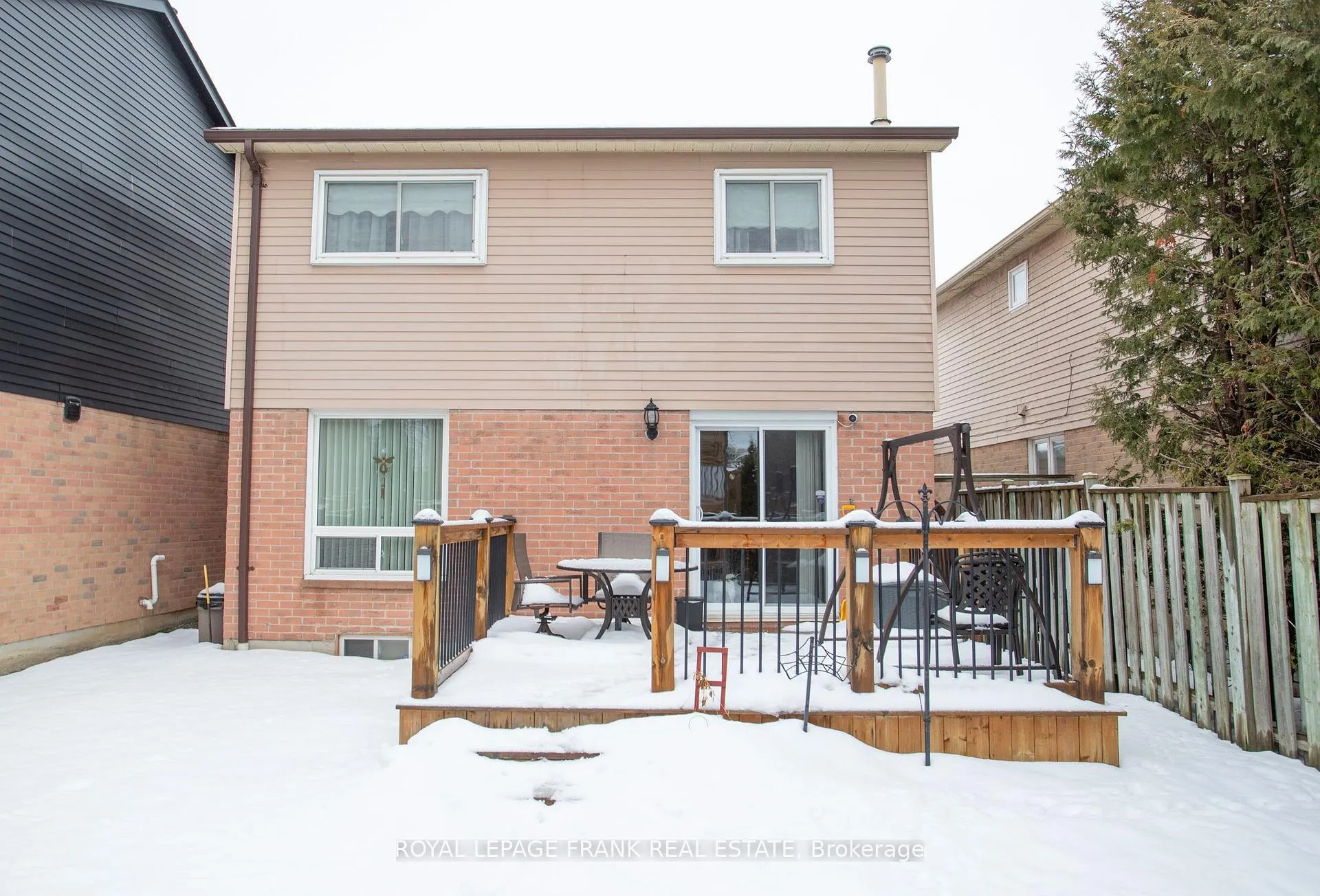 Photo 24 of 40 Longstaff Drive, Ajax, Central — HOMEH