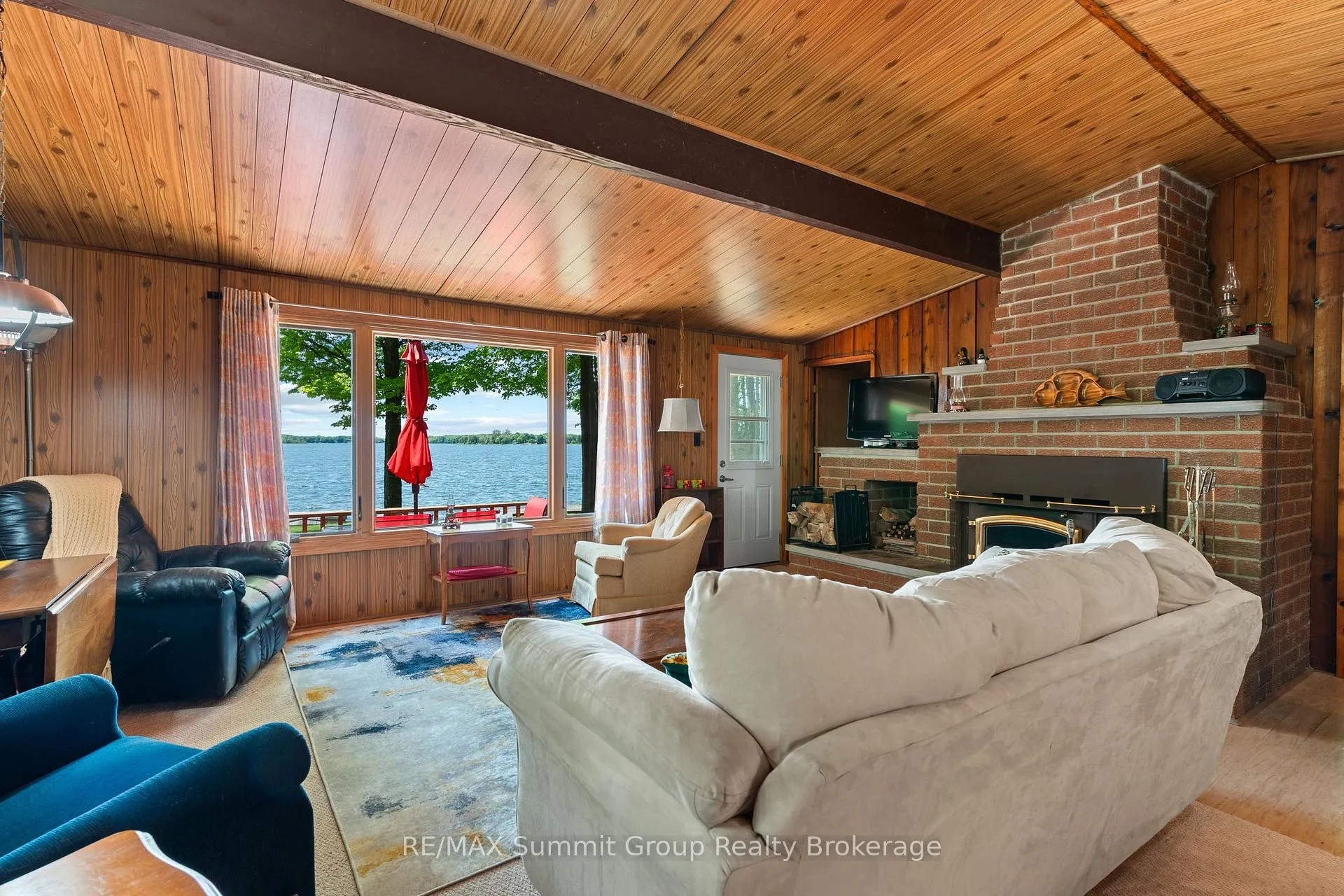 Photo 11 of 182 Lakeshore Boulevard, Grey Highlands — HOMEH