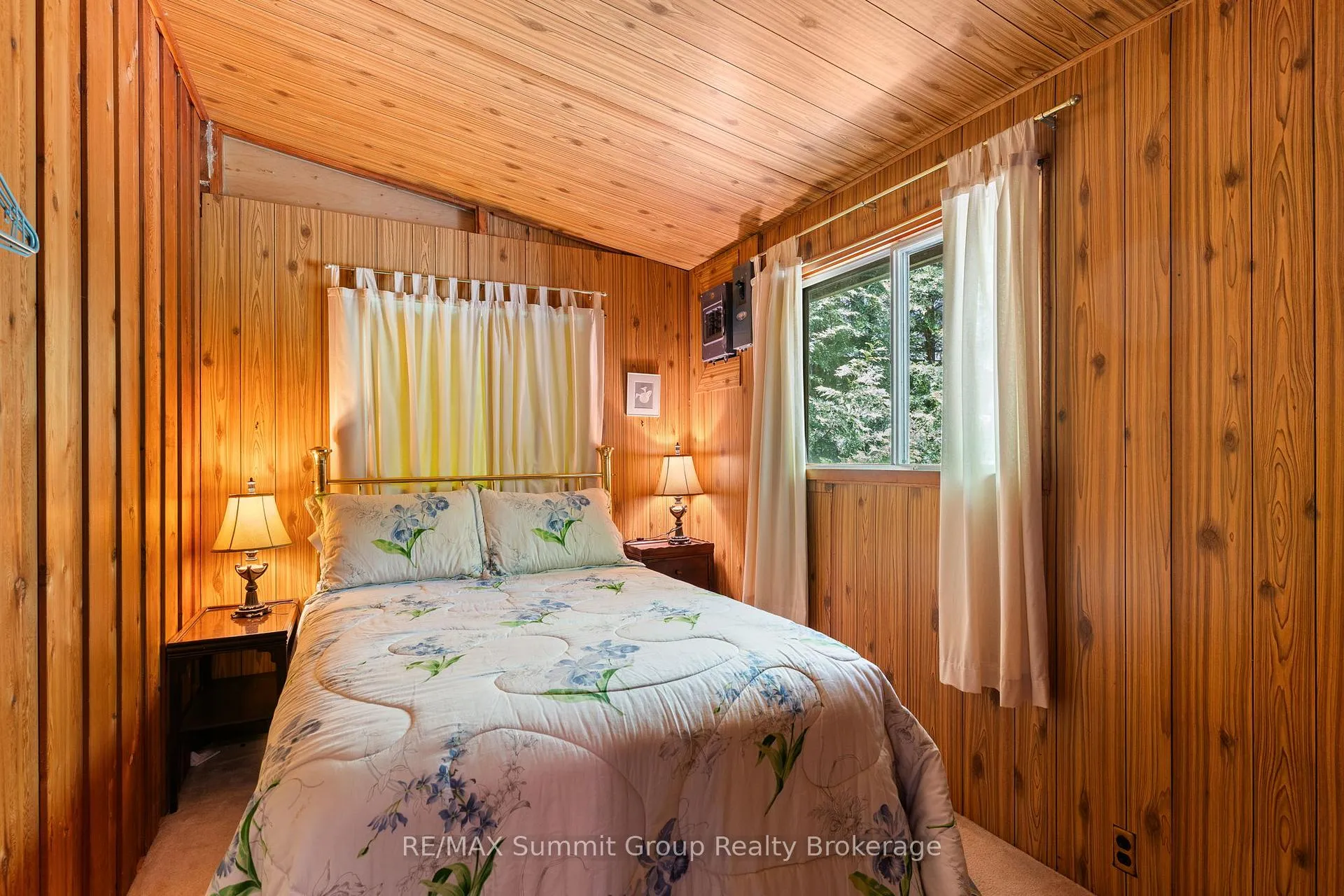 Photo 21 of 182 Lakeshore Boulevard, Grey Highlands — HOMEH