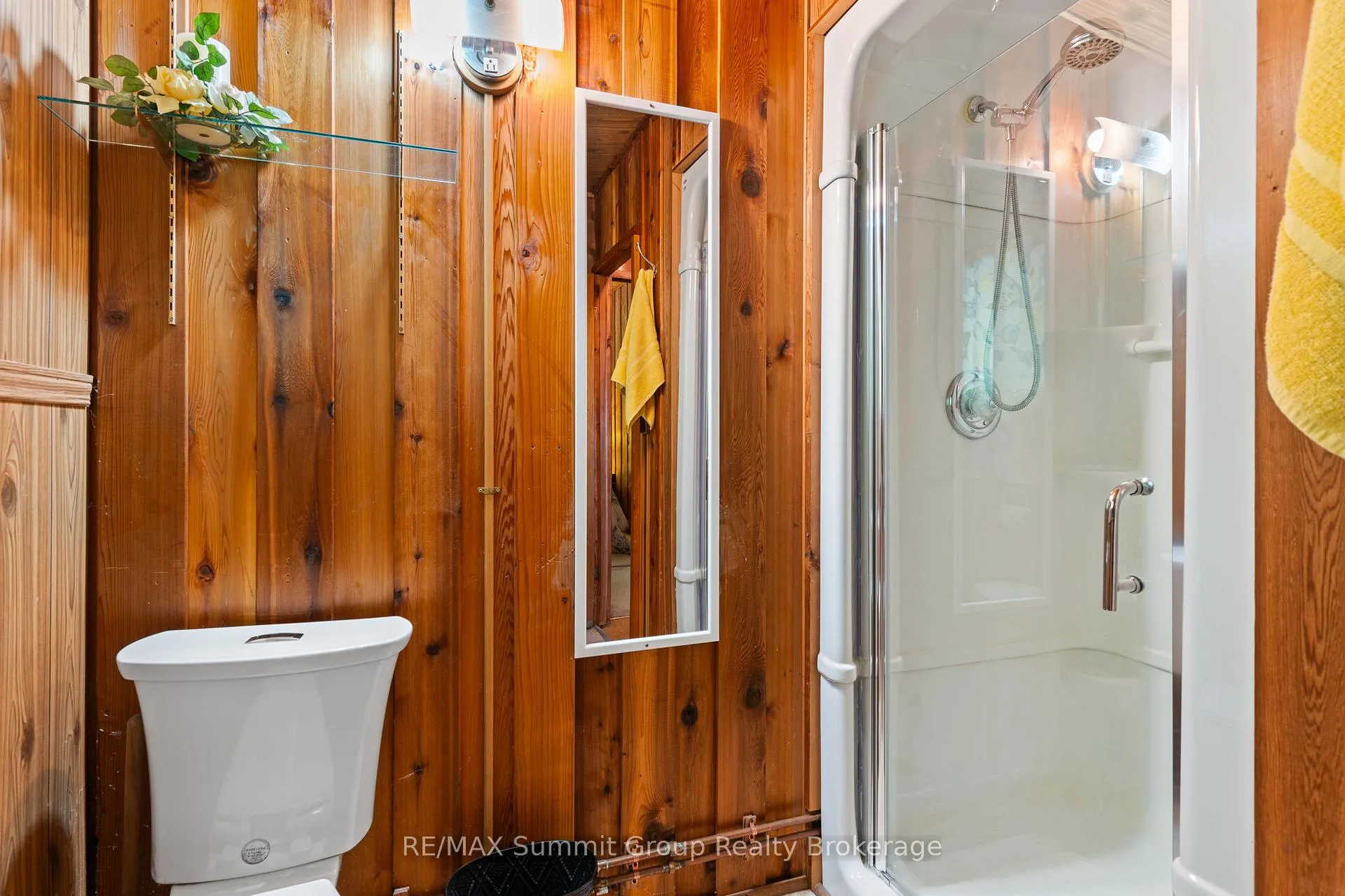 Photo 24 of 182 Lakeshore Boulevard, Grey Highlands — HOMEH