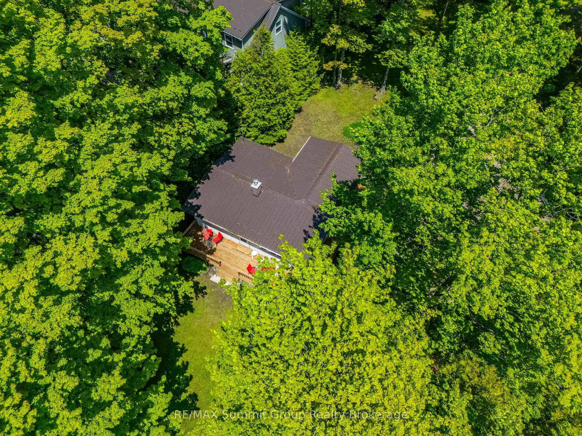 Photo 34 of 182 Lakeshore Boulevard, Grey Highlands — HOMEH