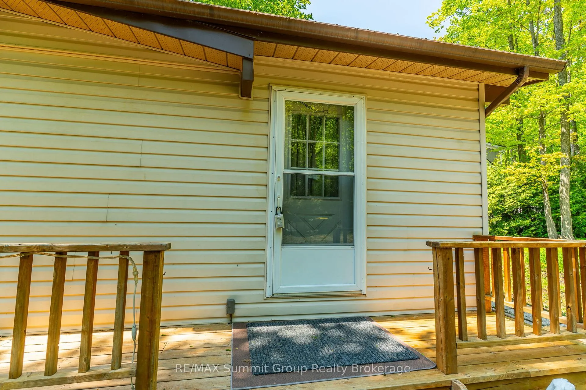 Photo 37 of 182 Lakeshore Boulevard, Grey Highlands — HOMEH