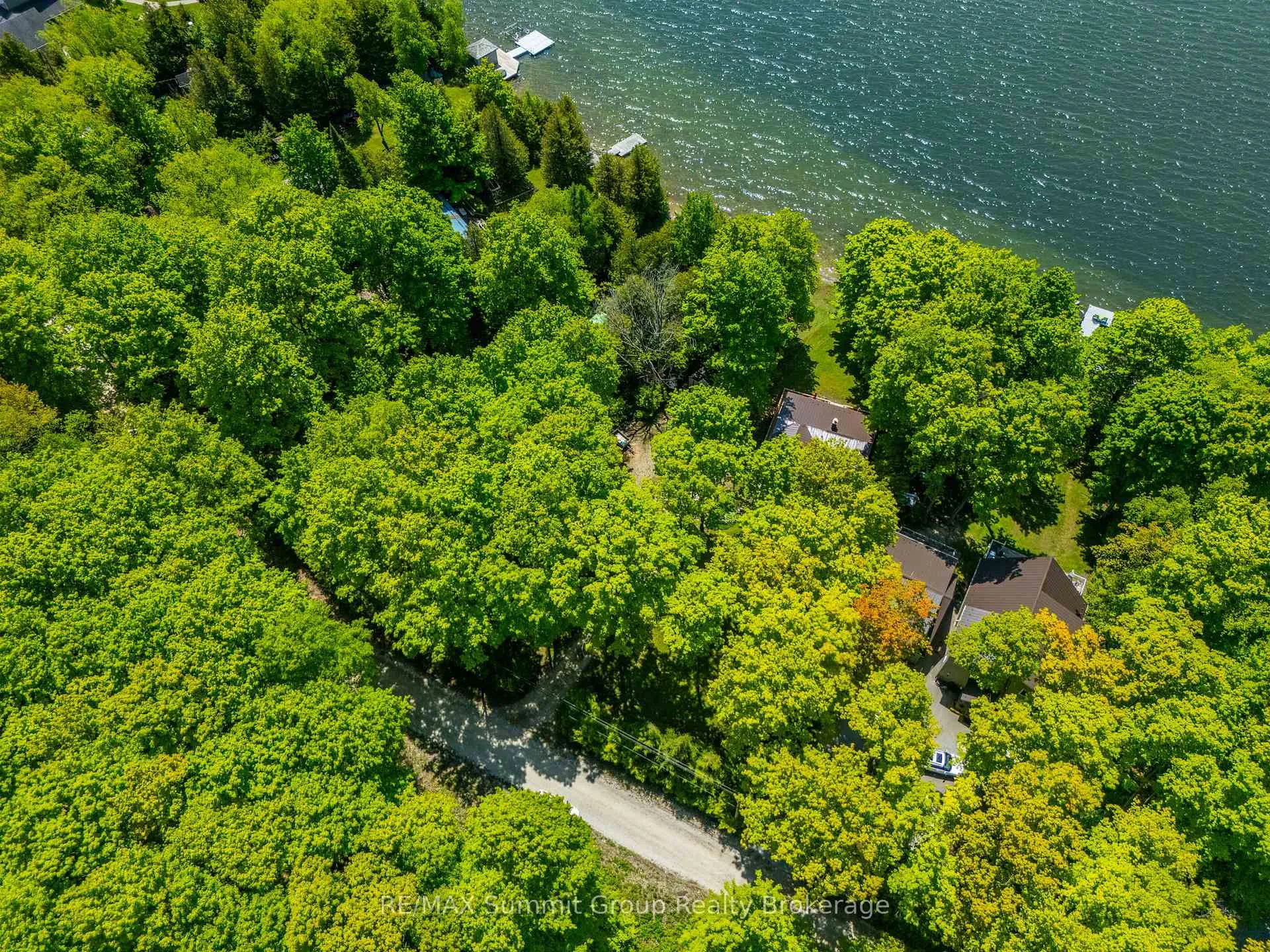 Photo 40 of 182 Lakeshore Boulevard, Grey Highlands — HOMEH