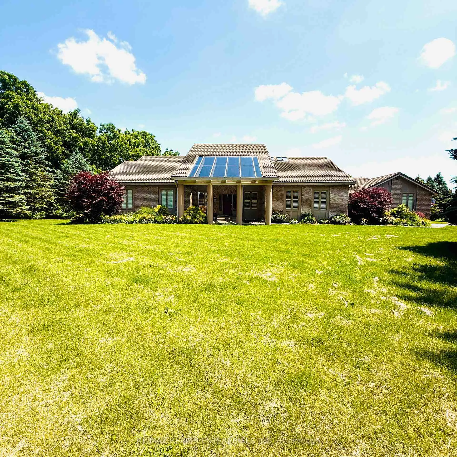 Photo 3 of 2 Stoney Brae Street, Brant, South Dumfries — HOMEH