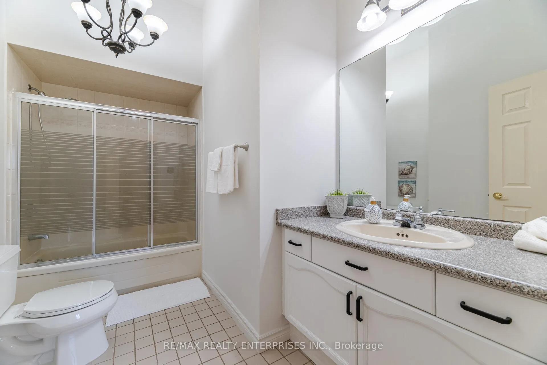 Photo 31 of 2 Stoney Brae Street, Brant, South Dumfries — HOMEH