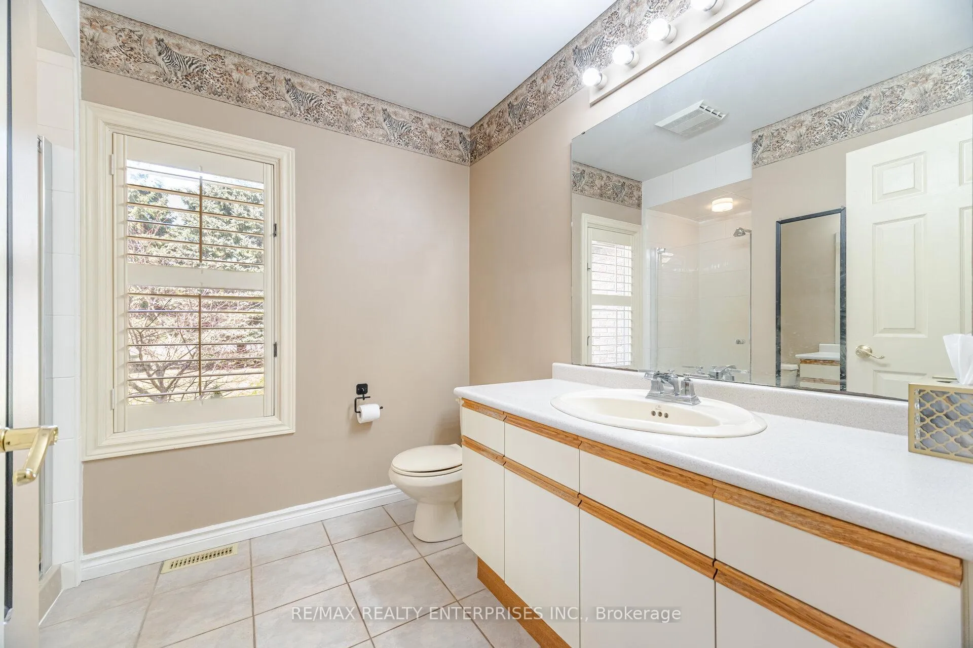 Photo 38 of 2 Stoney Brae Street, Brant, South Dumfries — HOMEH