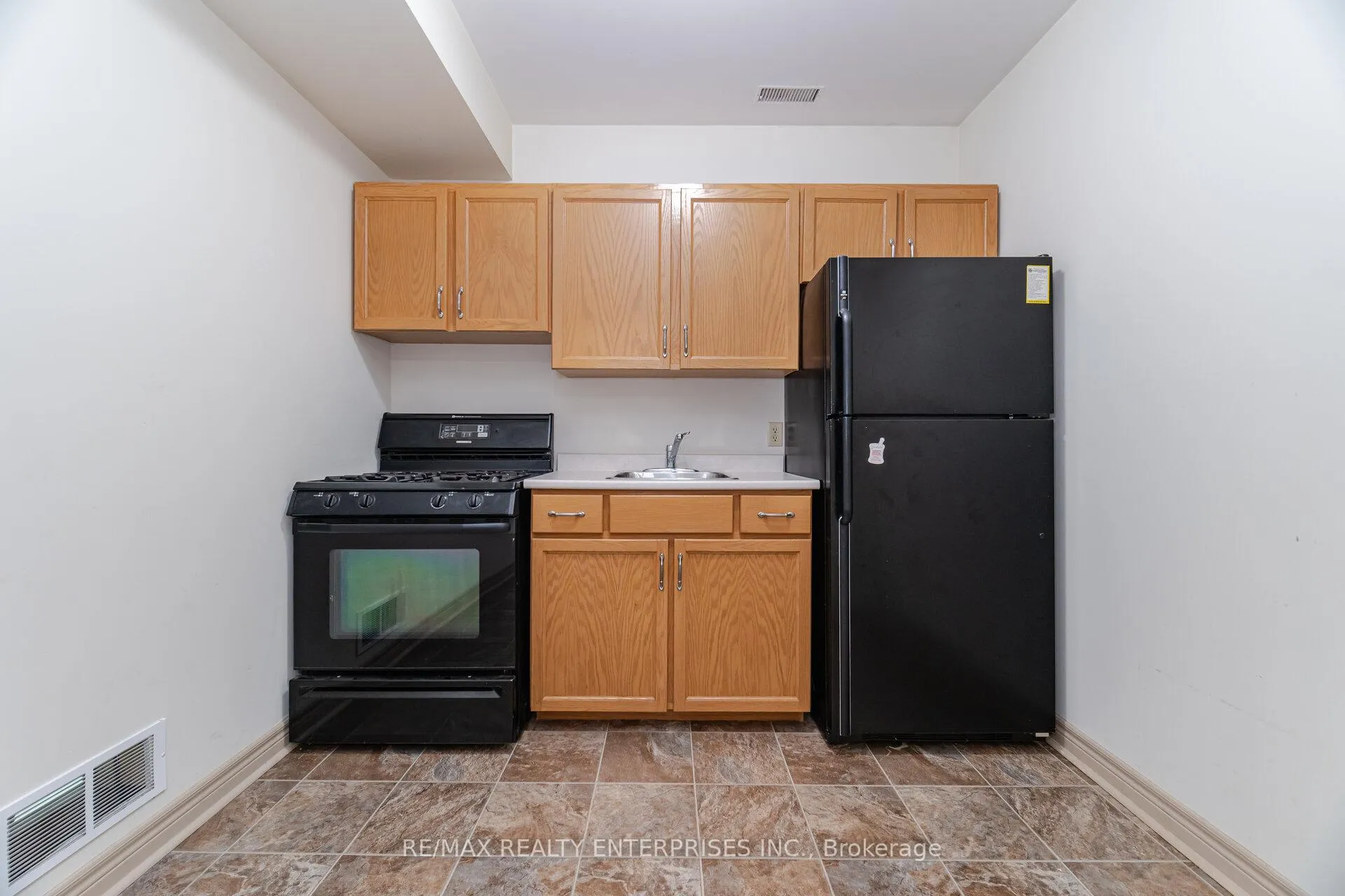 Photo 41 of 2 Stoney Brae Street, Brant, South Dumfries — HOMEH
