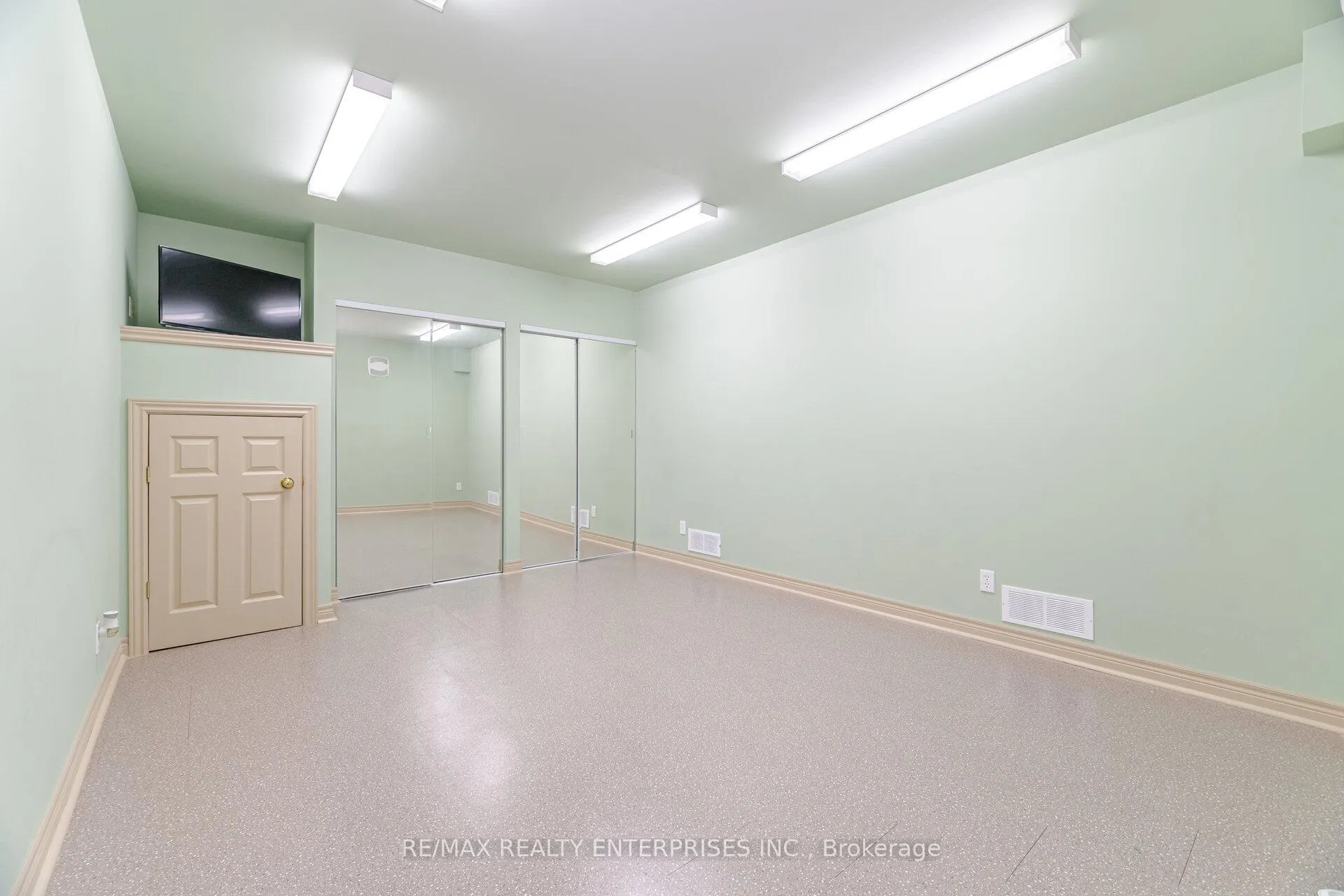 Photo 44 of 2 Stoney Brae Street, Brant, South Dumfries — HOMEH