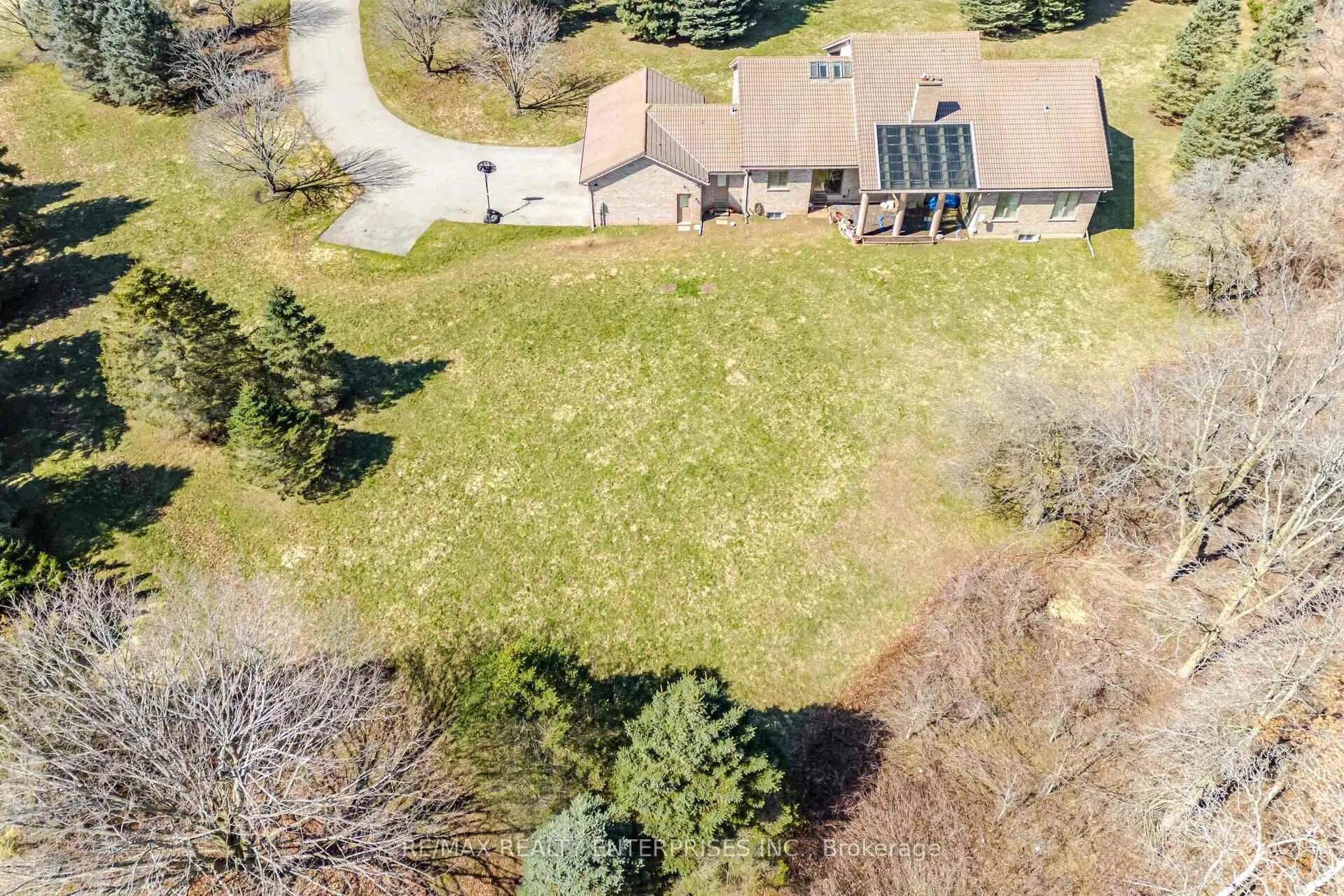 Photo 45 of 2 Stoney Brae Street, Brant, South Dumfries — HOMEH