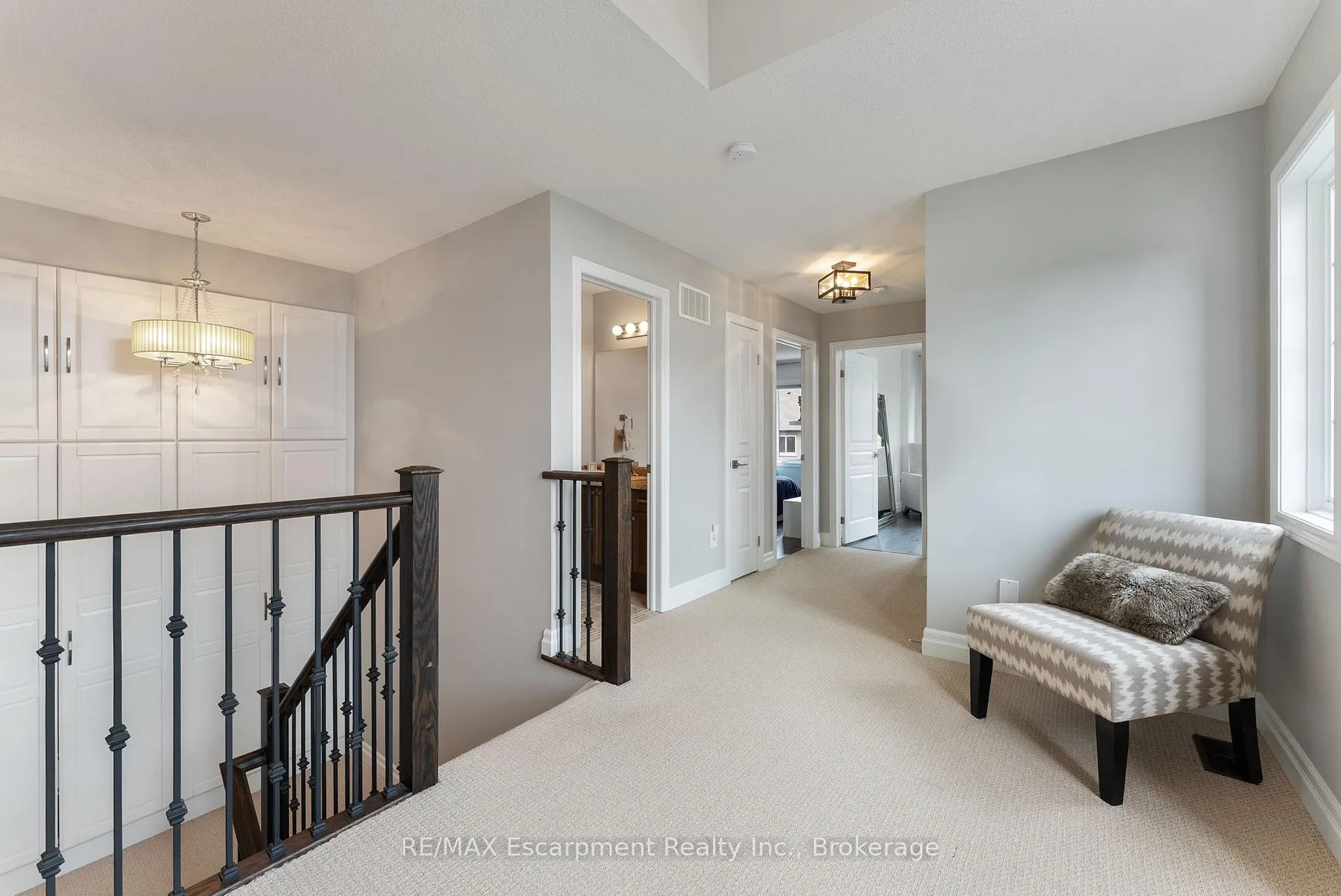 Photo 15 of 160 Penny Lane, Hamilton, Stoney Creek Mountain — HOMEH