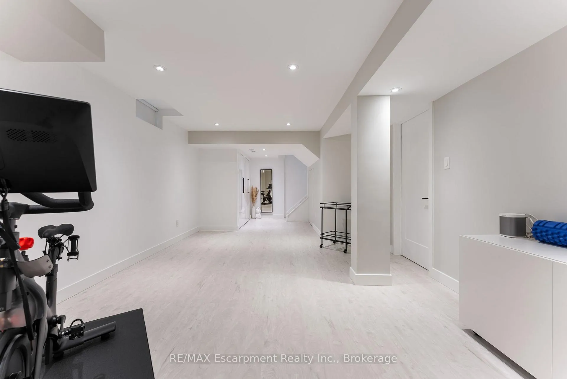 Photo 26 of 160 Penny Lane, Hamilton, Stoney Creek Mountain — HOMEH