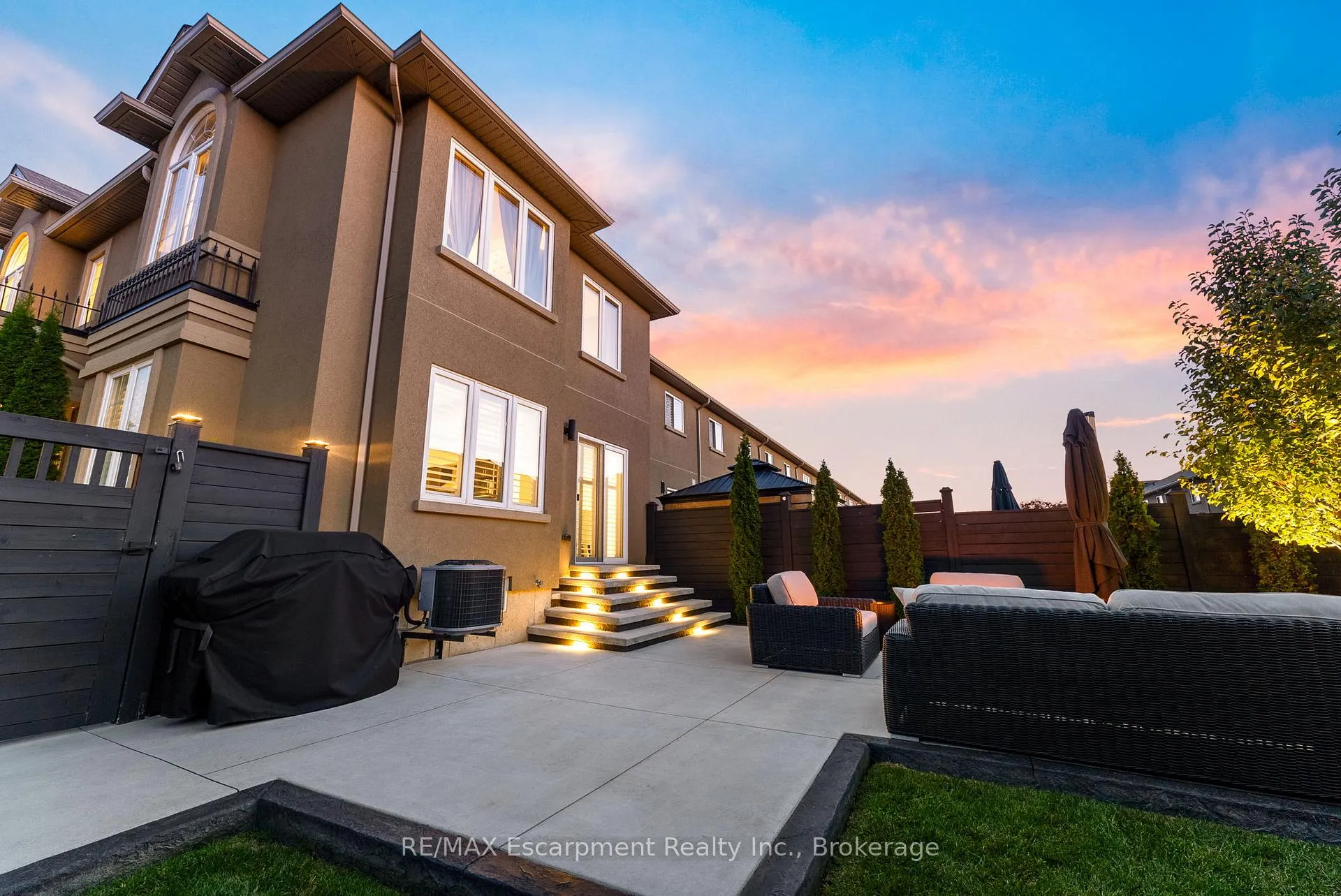 Photo 32 of 160 Penny Lane, Hamilton, Stoney Creek Mountain — HOMEH
