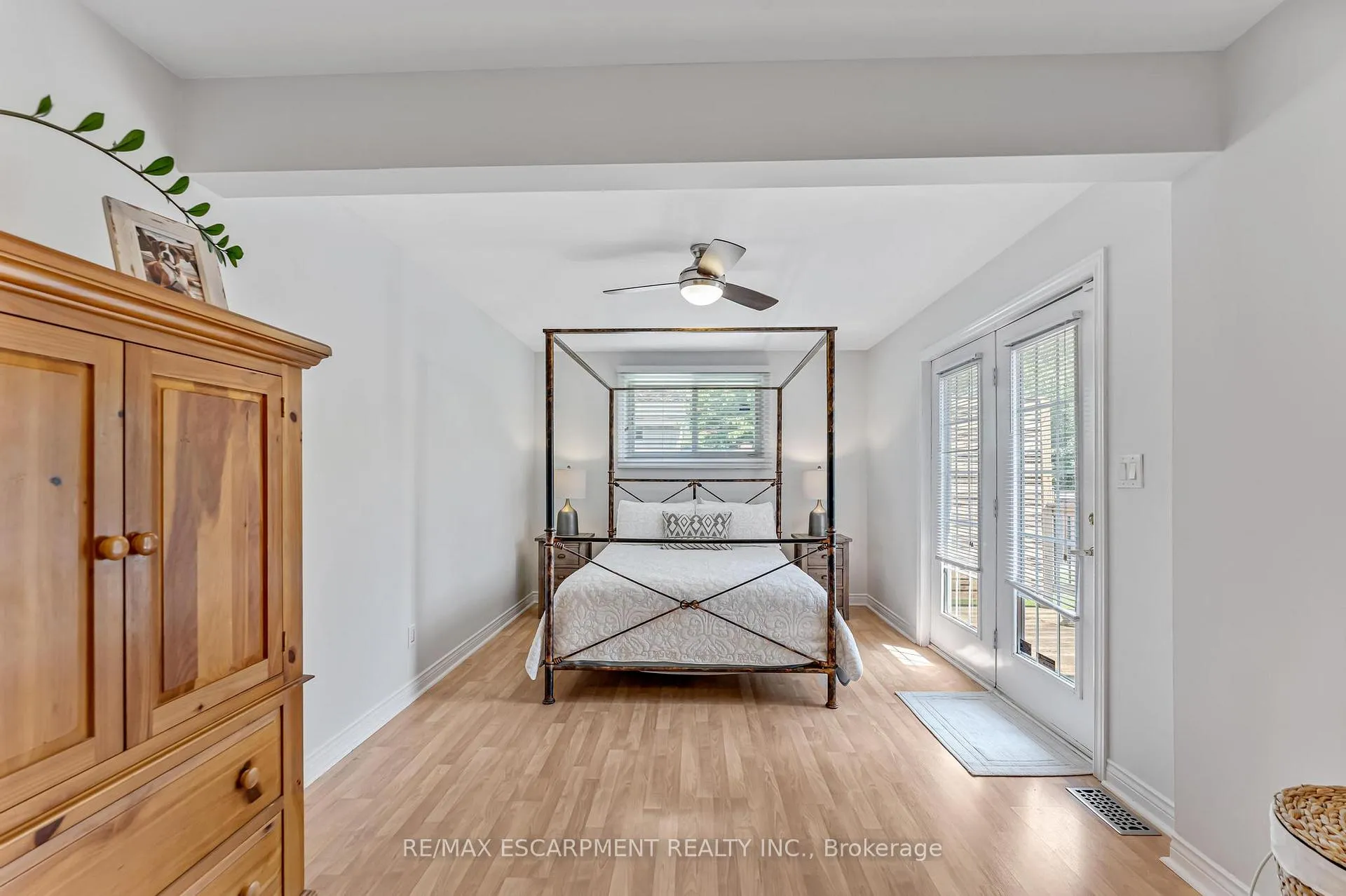 Photo 15 of 63 West 25th Street, Hamilton, Westcliffe — HOMEH