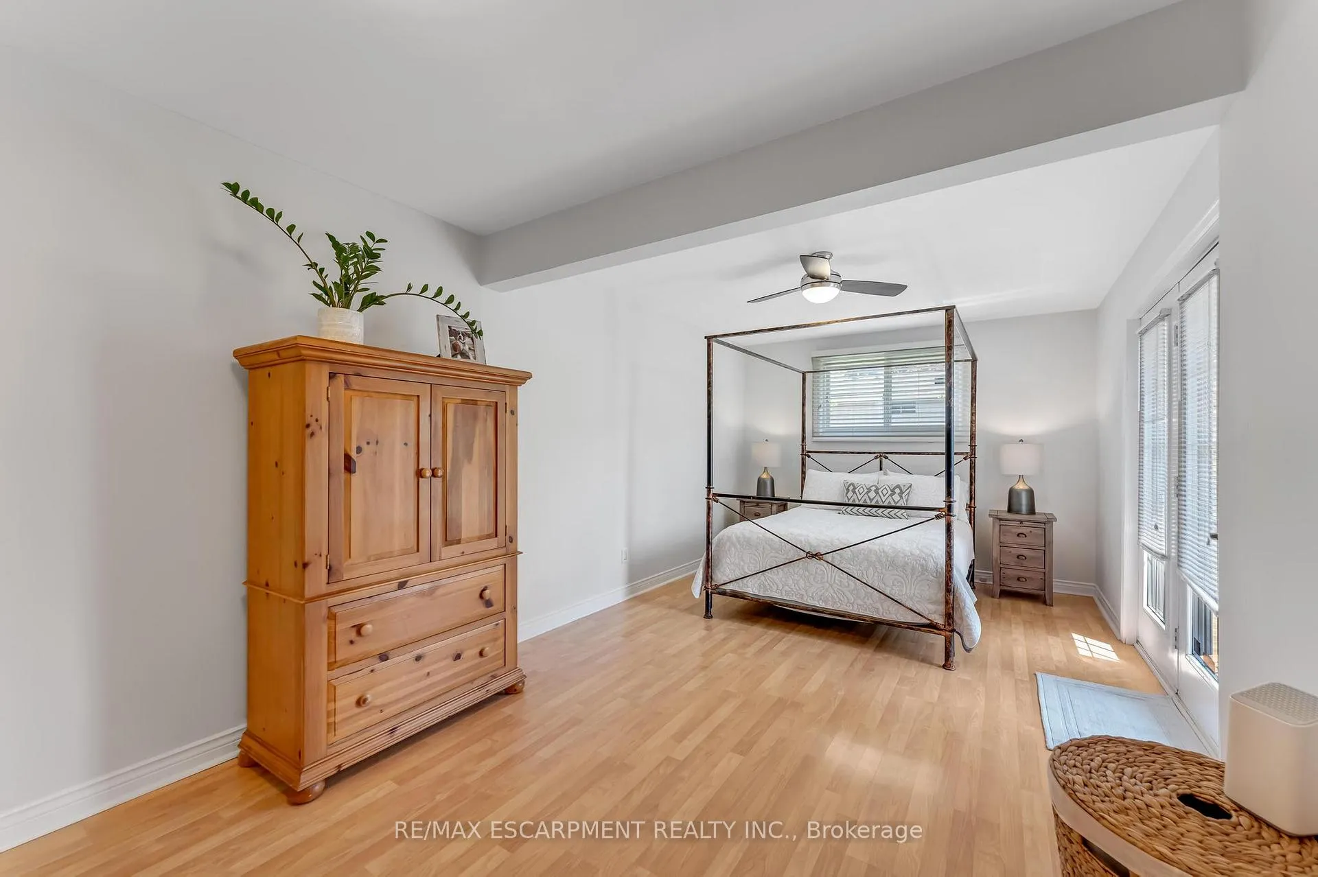 Photo 17 of 63 West 25th Street, Hamilton, Westcliffe — HOMEH