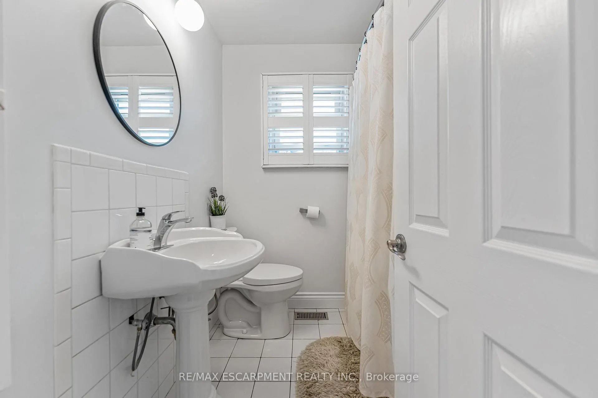 Photo 19 of 63 West 25th Street, Hamilton, Westcliffe — HOMEH