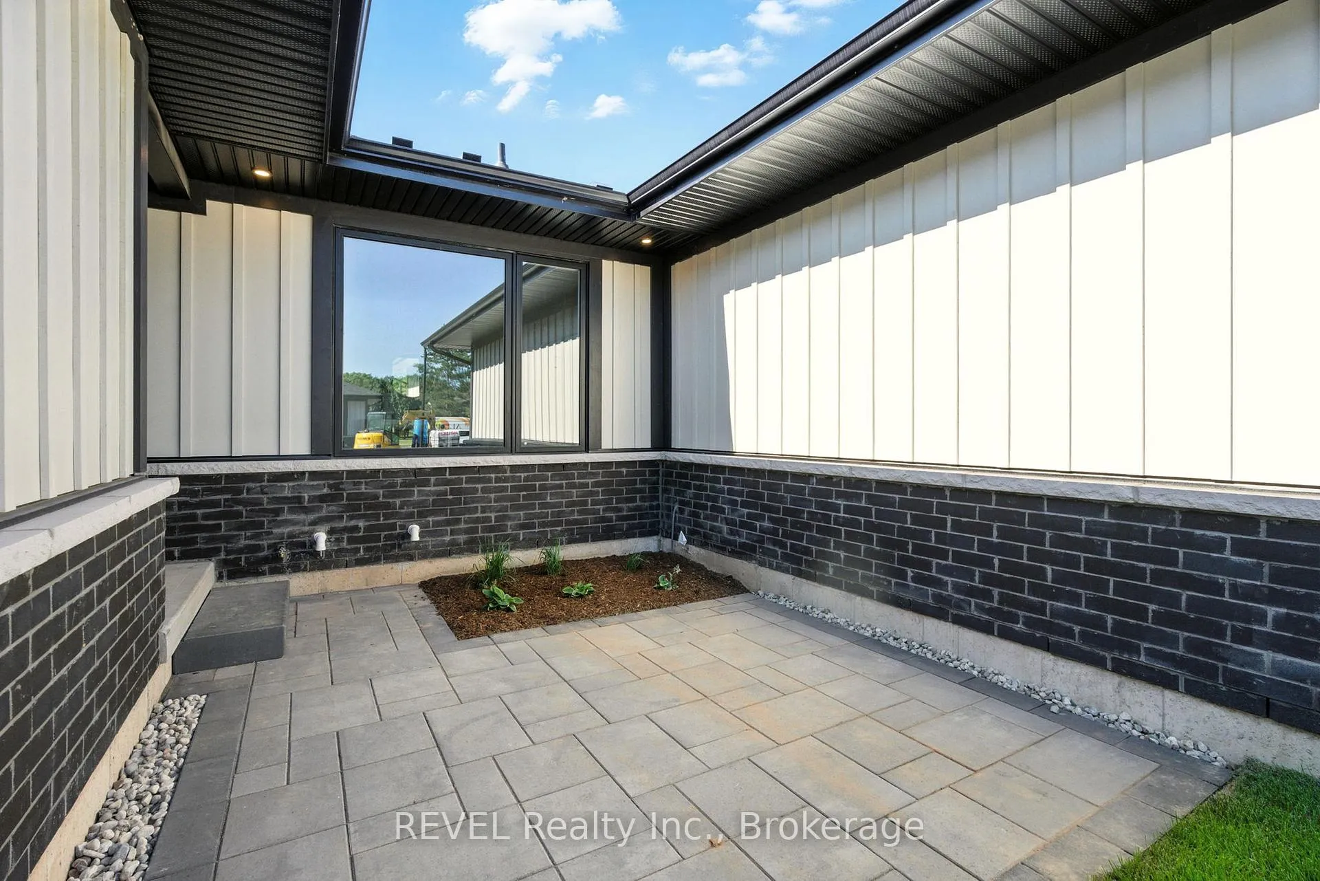 Photo 38 of 14 Accursi Crescent, Pelham, Fonthill — HOMEH