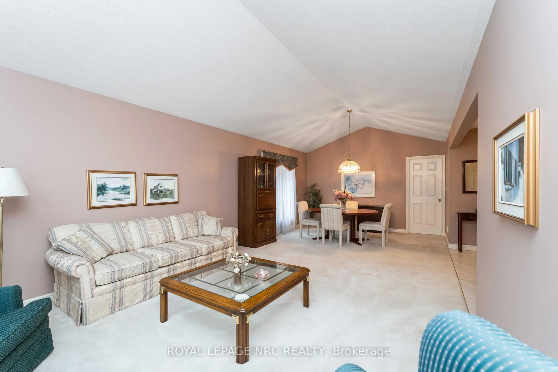 Photo 9 of 5985 Mountaingate Drive, Niagara Falls, Church's Lane — HOMEH