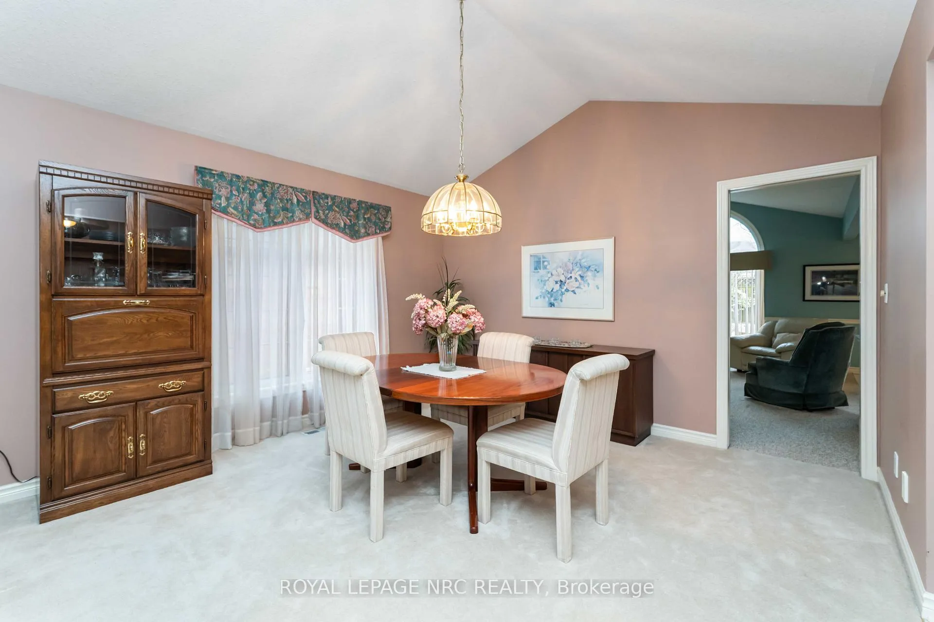 Photo 10 of 5985 Mountaingate Drive, Niagara Falls, Church's Lane — HOMEH