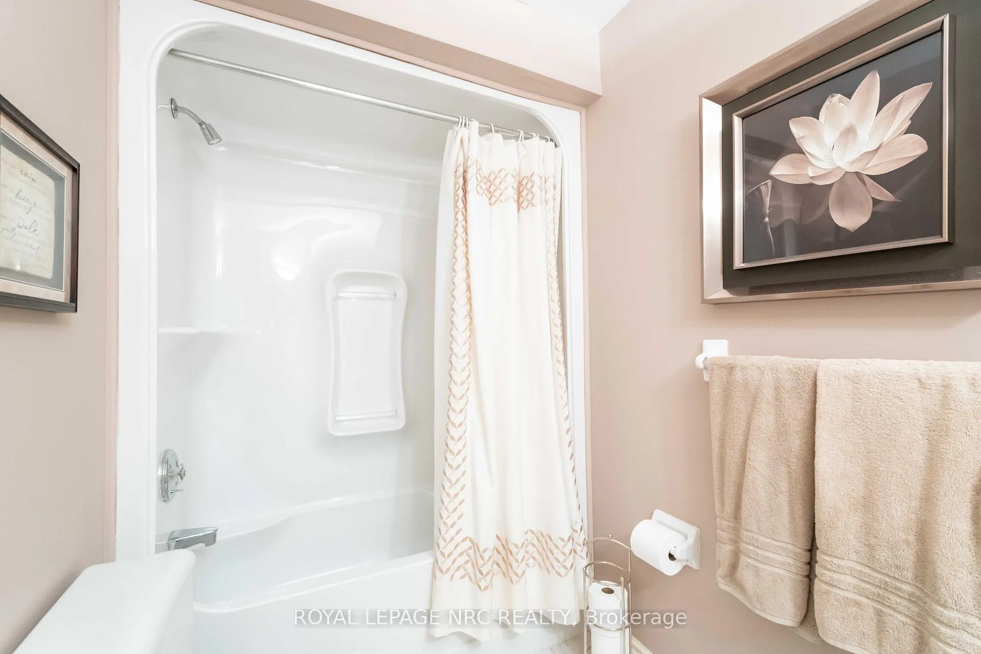 Photo 31 of 5985 Mountaingate Drive, Niagara Falls, Church's Lane — HOMEH