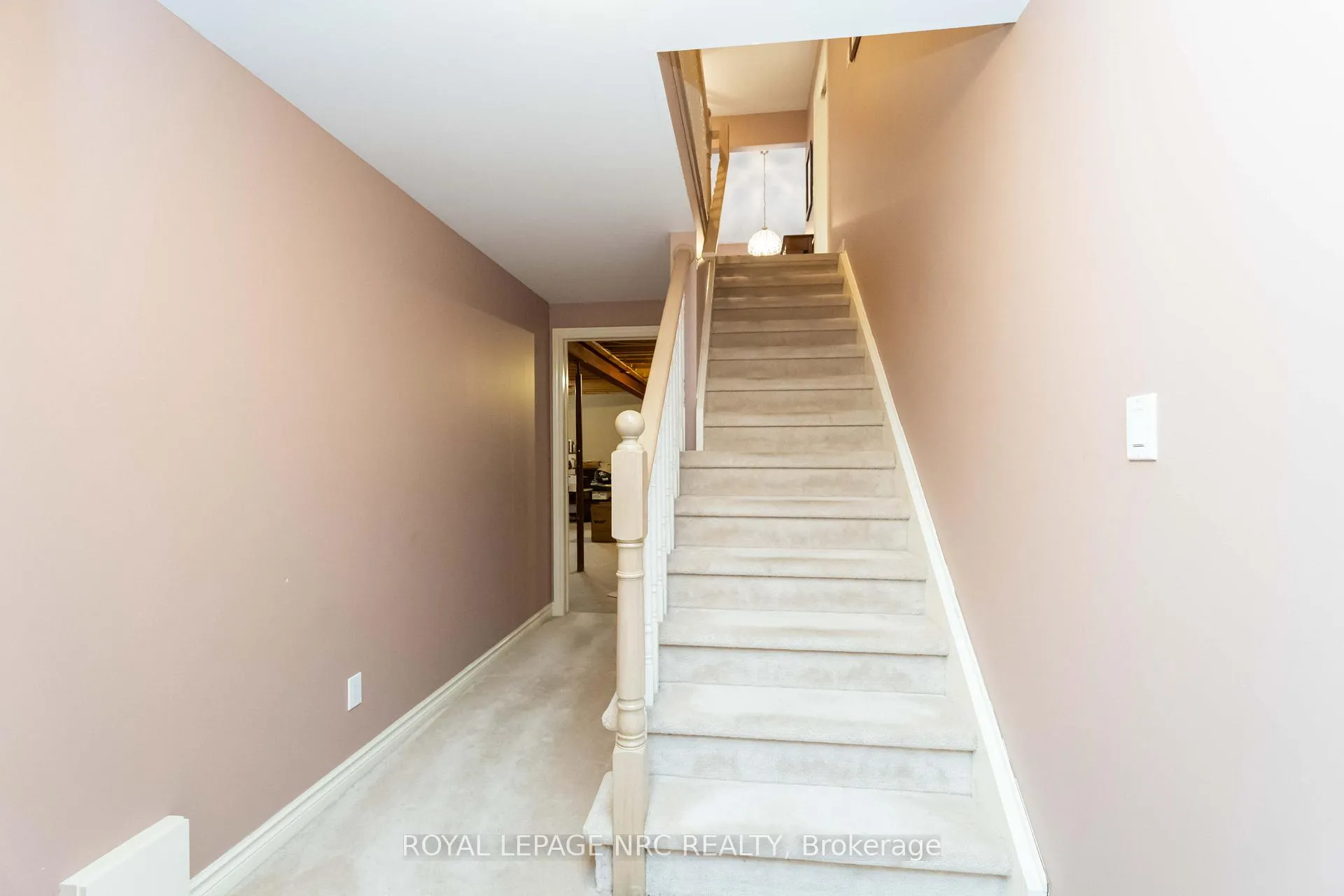 Photo 33 of 5985 Mountaingate Drive, Niagara Falls, Church's Lane — HOMEH