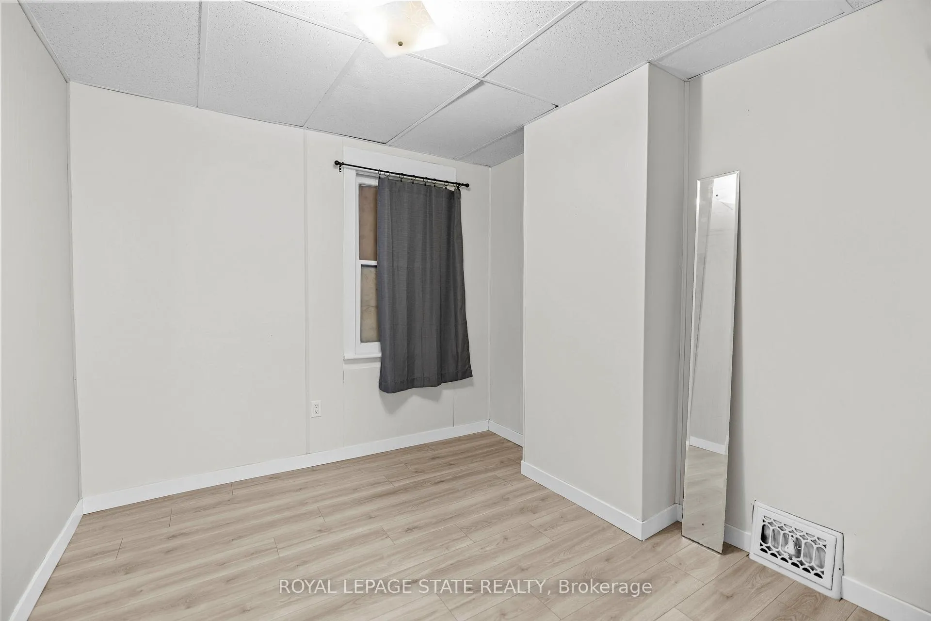 Photo 10 of 35 Gertrude Street, Hamilton, Crown Point — HOMEH