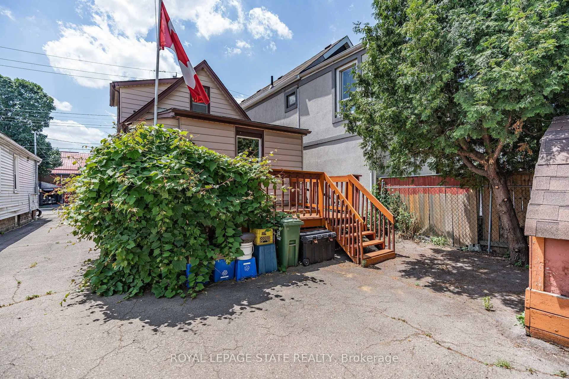 Photo 29 of 35 Gertrude Street, Hamilton, Crown Point — HOMEH