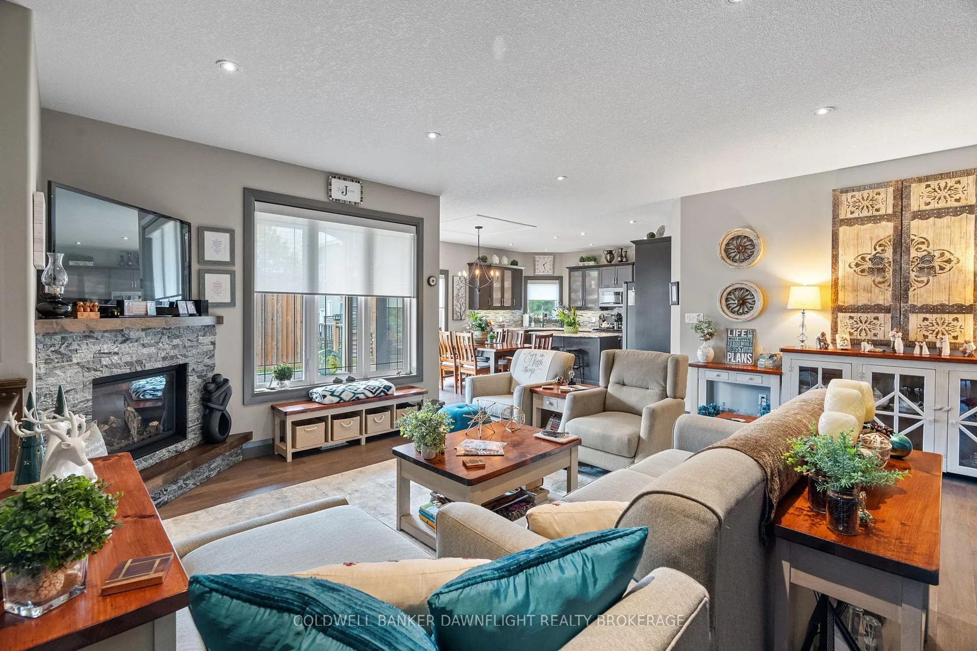 Photo 8 of 277 Darling Boulevard, South Huron, Exeter — HOMEH