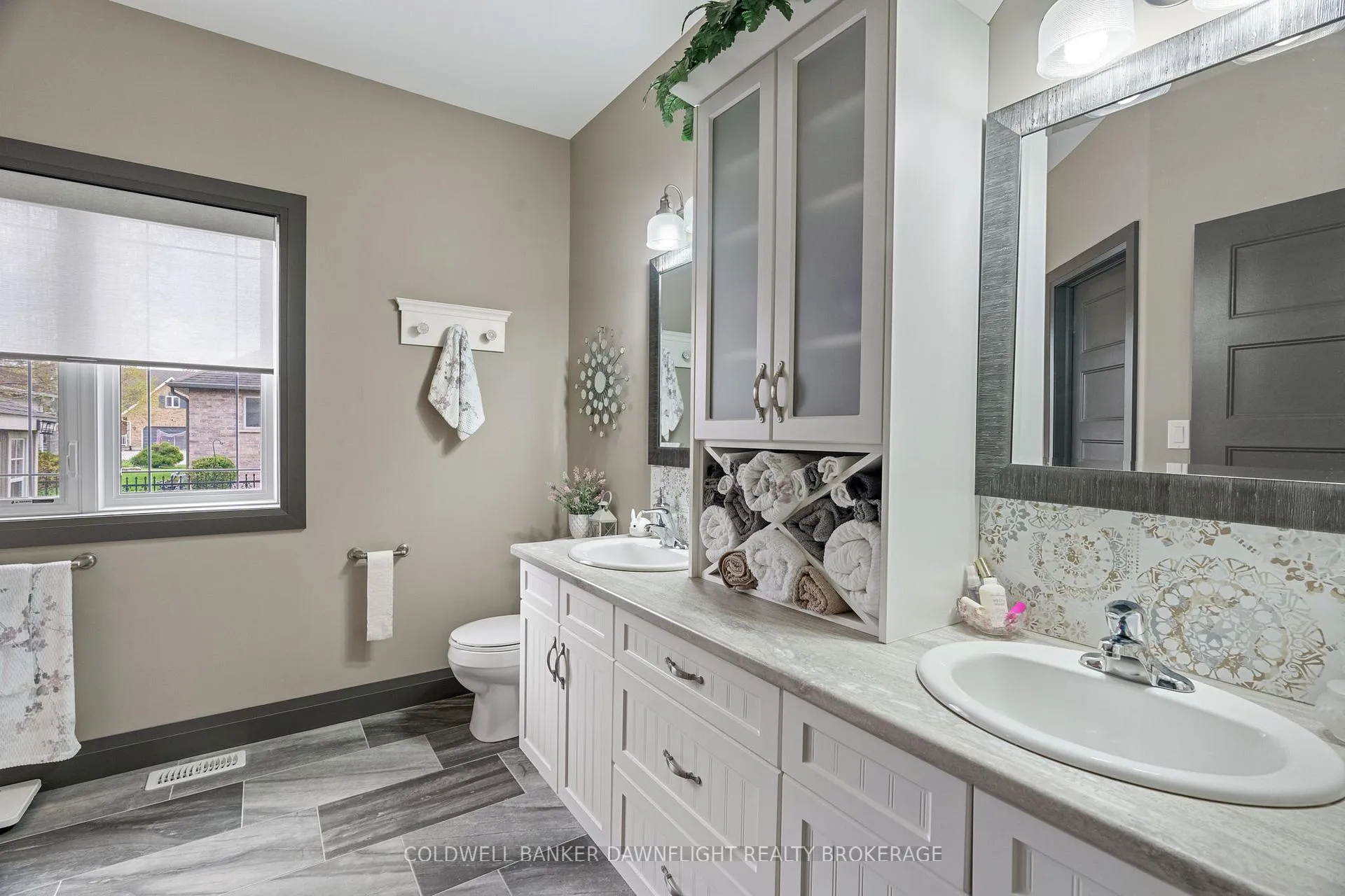 Photo 21 of 277 Darling Boulevard, South Huron, Exeter — HOMEH