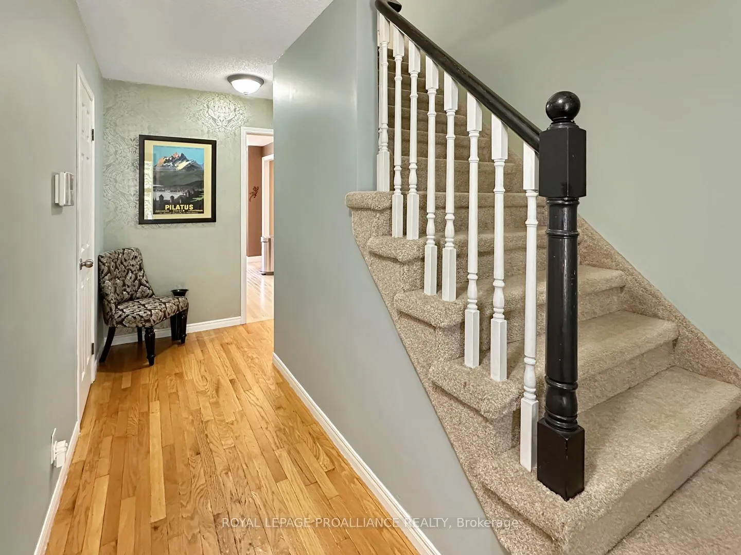 Photo 5 of 43 Dungannon Drive, Belleville, Belleville Ward — HOMEH