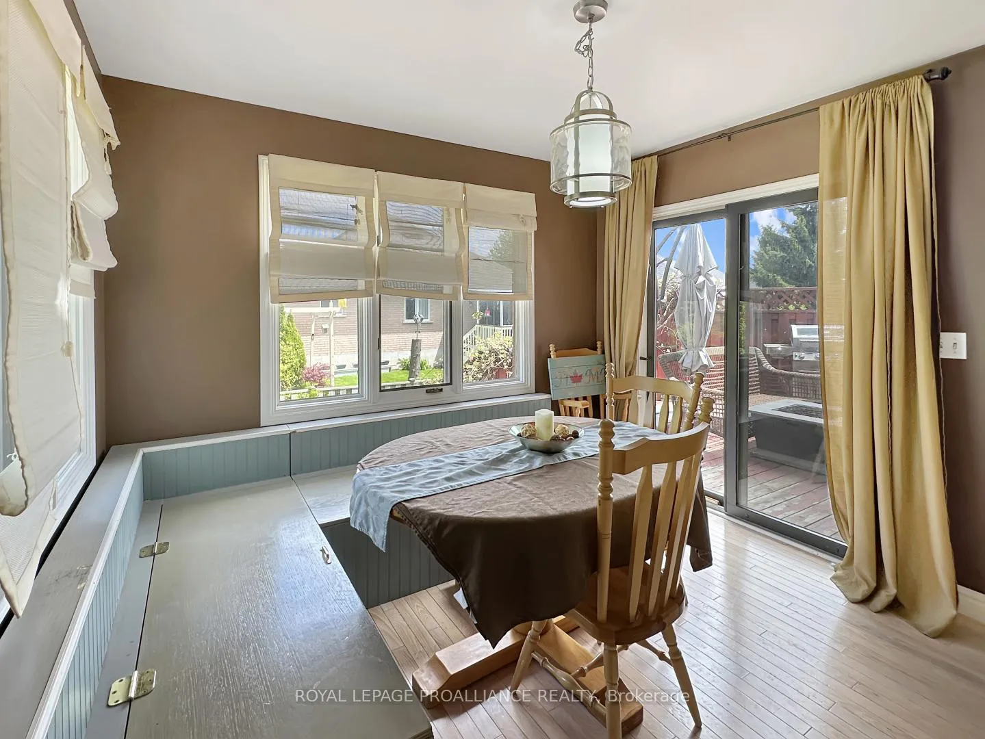 Photo 12 of 43 Dungannon Drive, Belleville, Belleville Ward — HOMEH