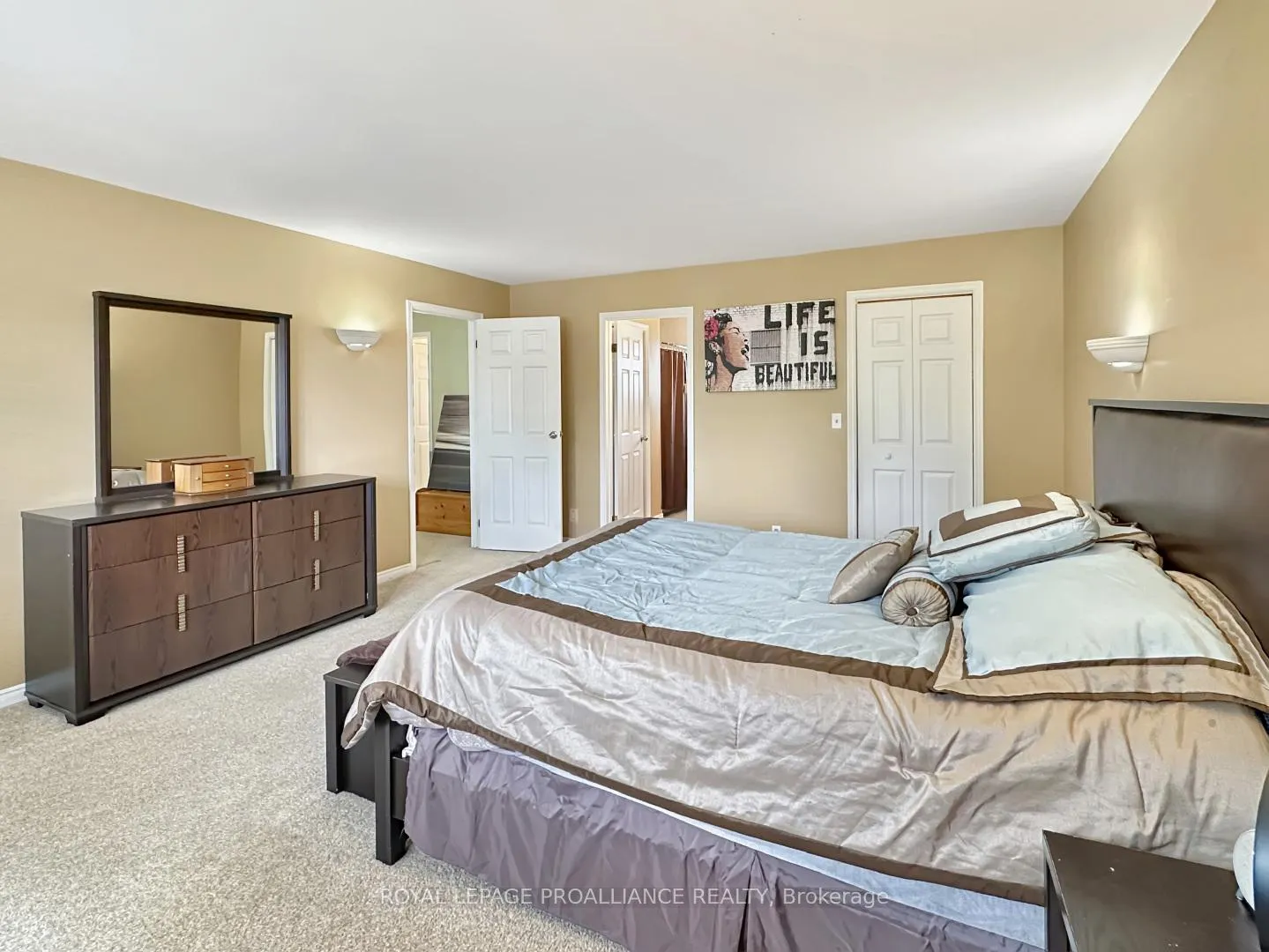 Photo 27 of 43 Dungannon Drive, Belleville, Belleville Ward — HOMEH