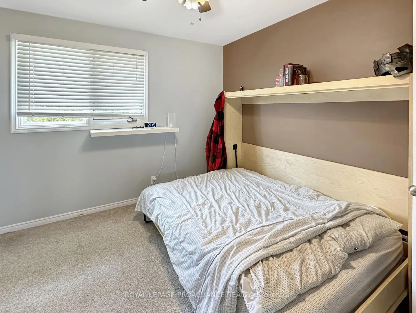 Photo 32 of 43 Dungannon Drive, Belleville, Belleville Ward — HOMEH