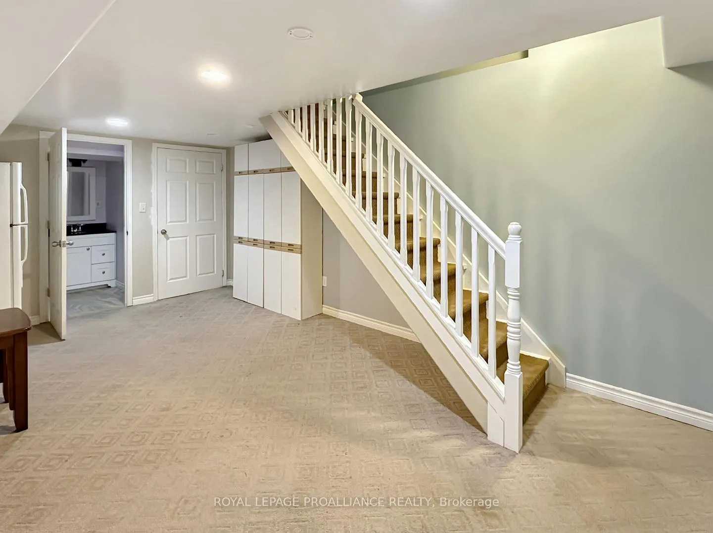 Photo 37 of 43 Dungannon Drive, Belleville, Belleville Ward — HOMEH