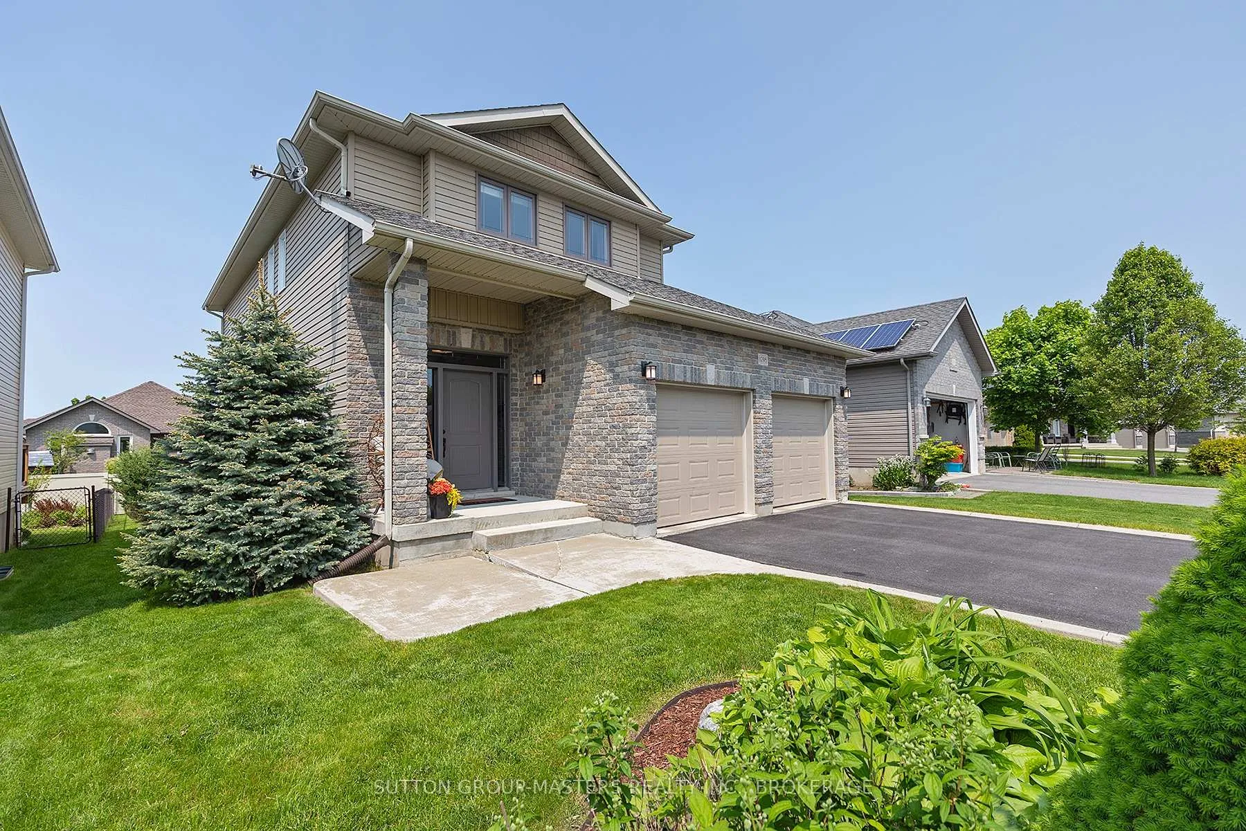 Photo 3 of 1298 Mazzolin Crescent, Kingston, City Northwest — HOMEH