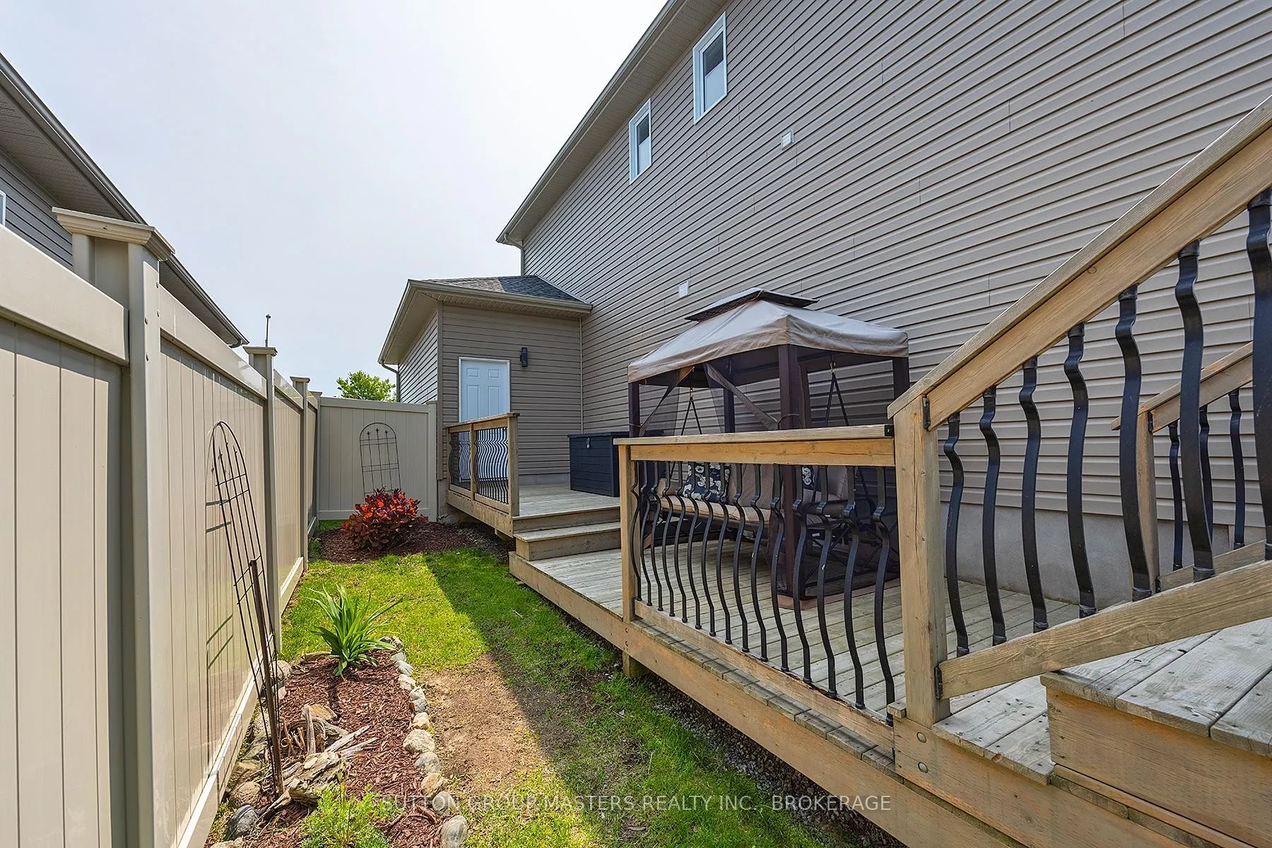Photo 47 of 1298 Mazzolin Crescent, Kingston, City Northwest — HOMEH