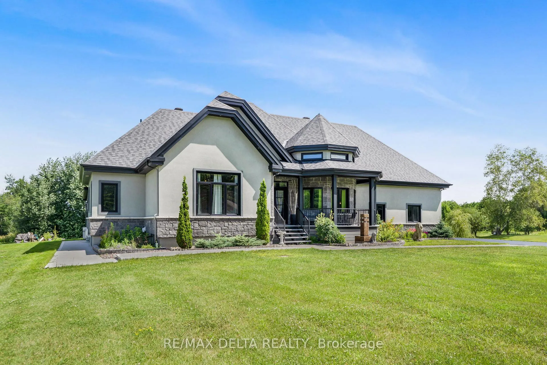 Photo 1 of 1605 St Anne Road, Champlain, Champlain Twp — HOMEH