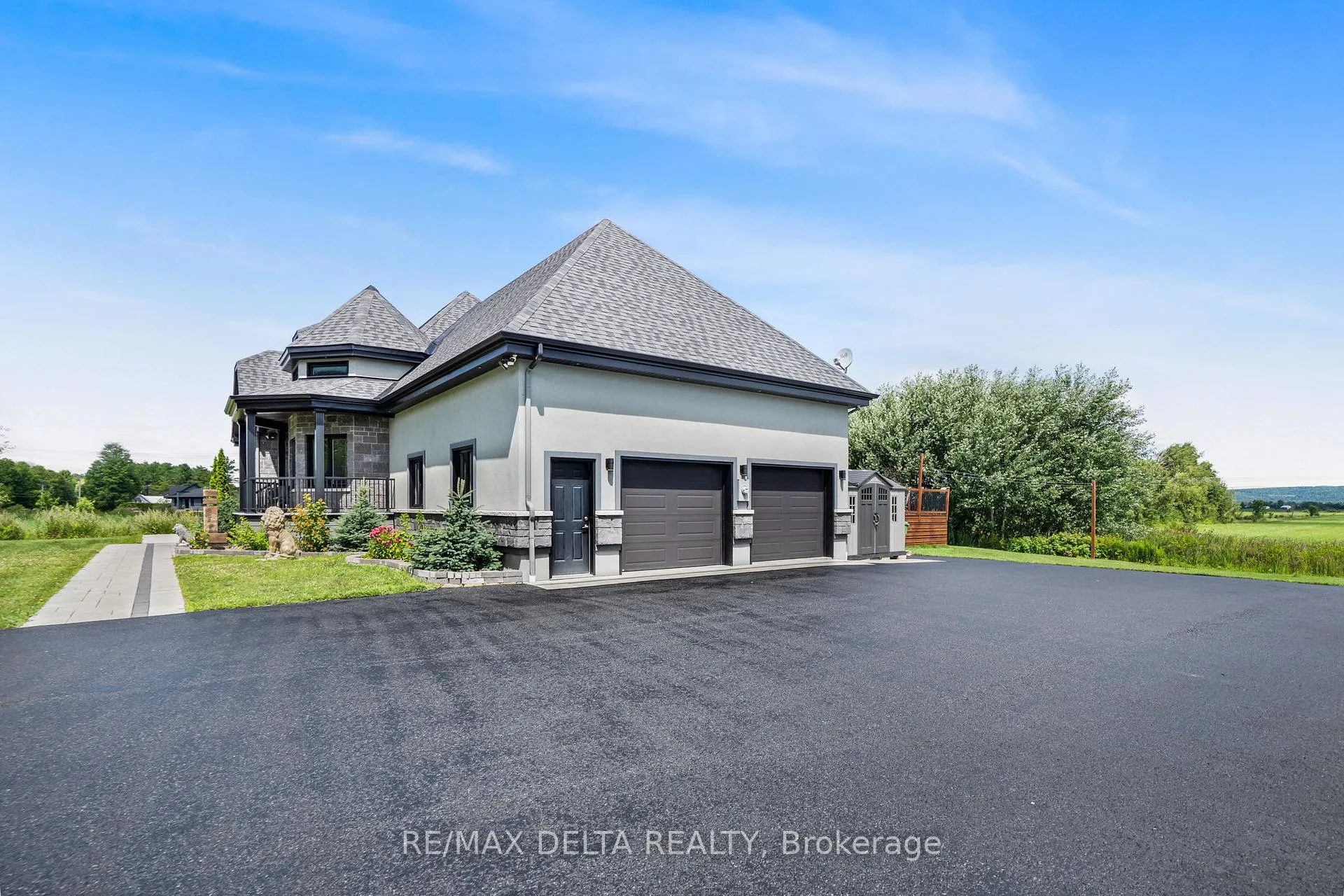 Photo 2 of 1605 St Anne Road, Champlain, Champlain Twp — HOMEH