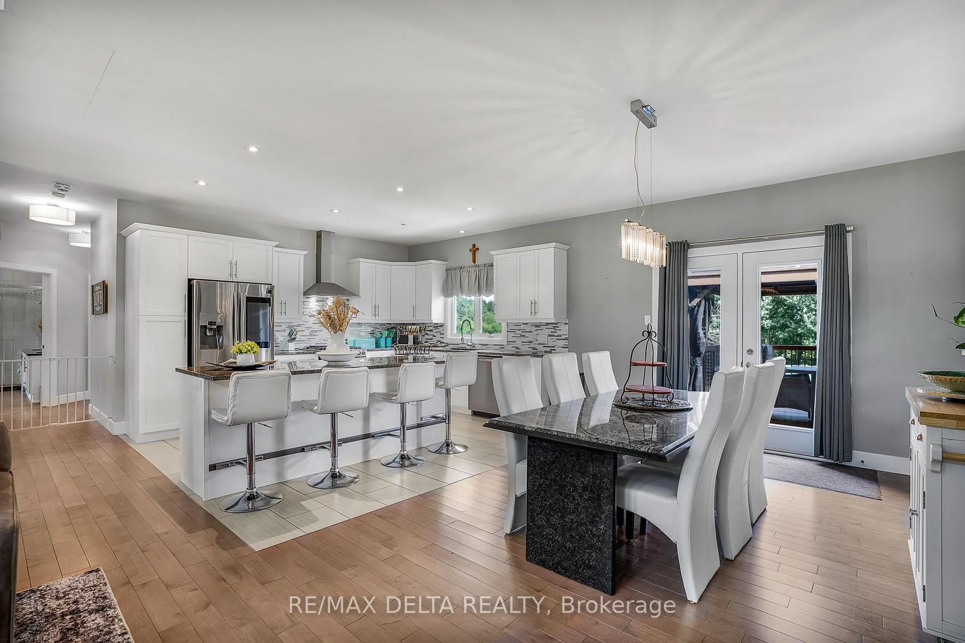 Photo 7 of 1605 St Anne Road, Champlain, Champlain Twp — HOMEH
