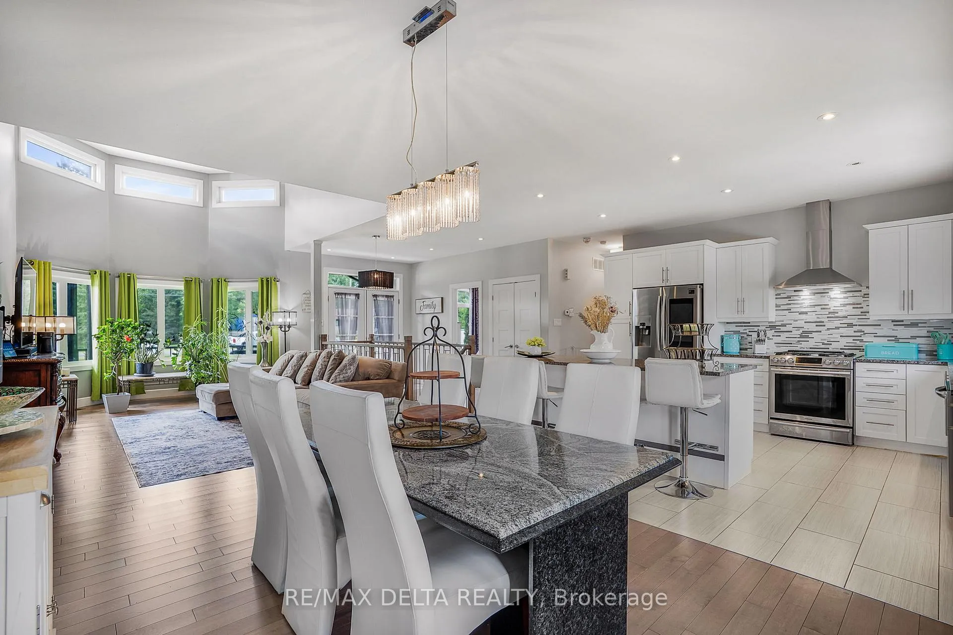 Photo 8 of 1605 St Anne Road, Champlain, Champlain Twp — HOMEH