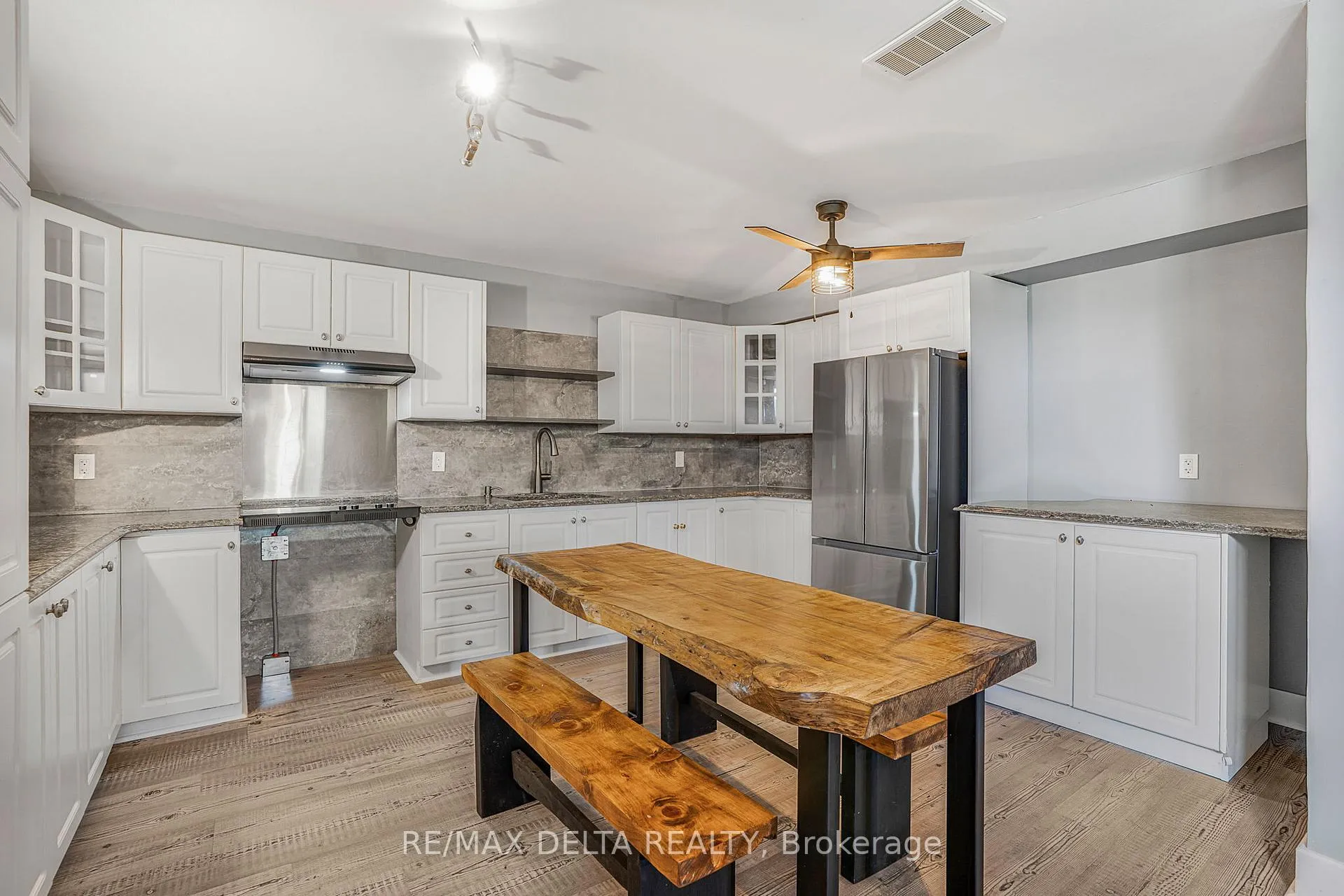 Photo 25 of 1605 St Anne Road, Champlain, Champlain Twp — HOMEH